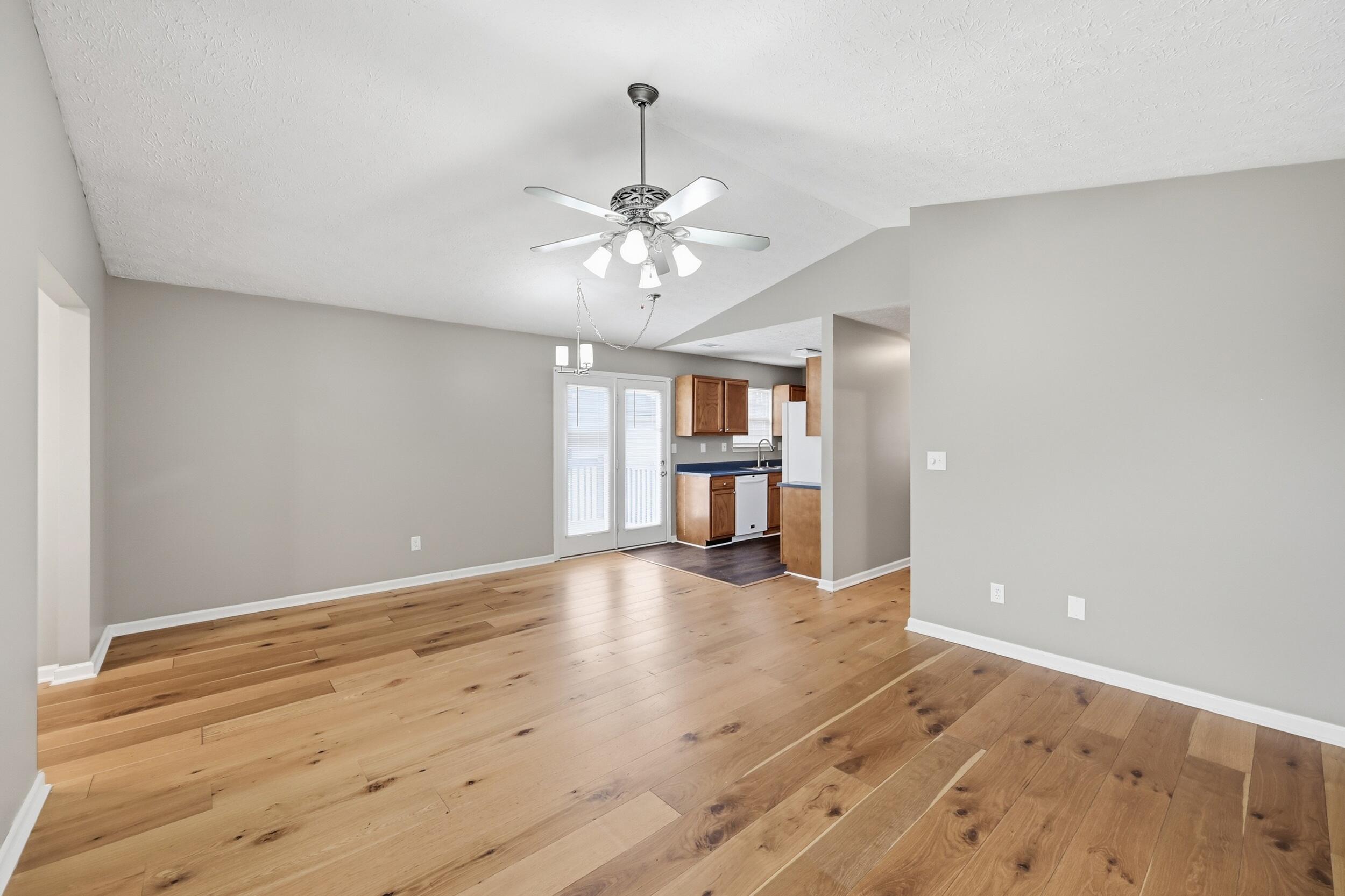 3365 Squire Creek Way Property Photo 7