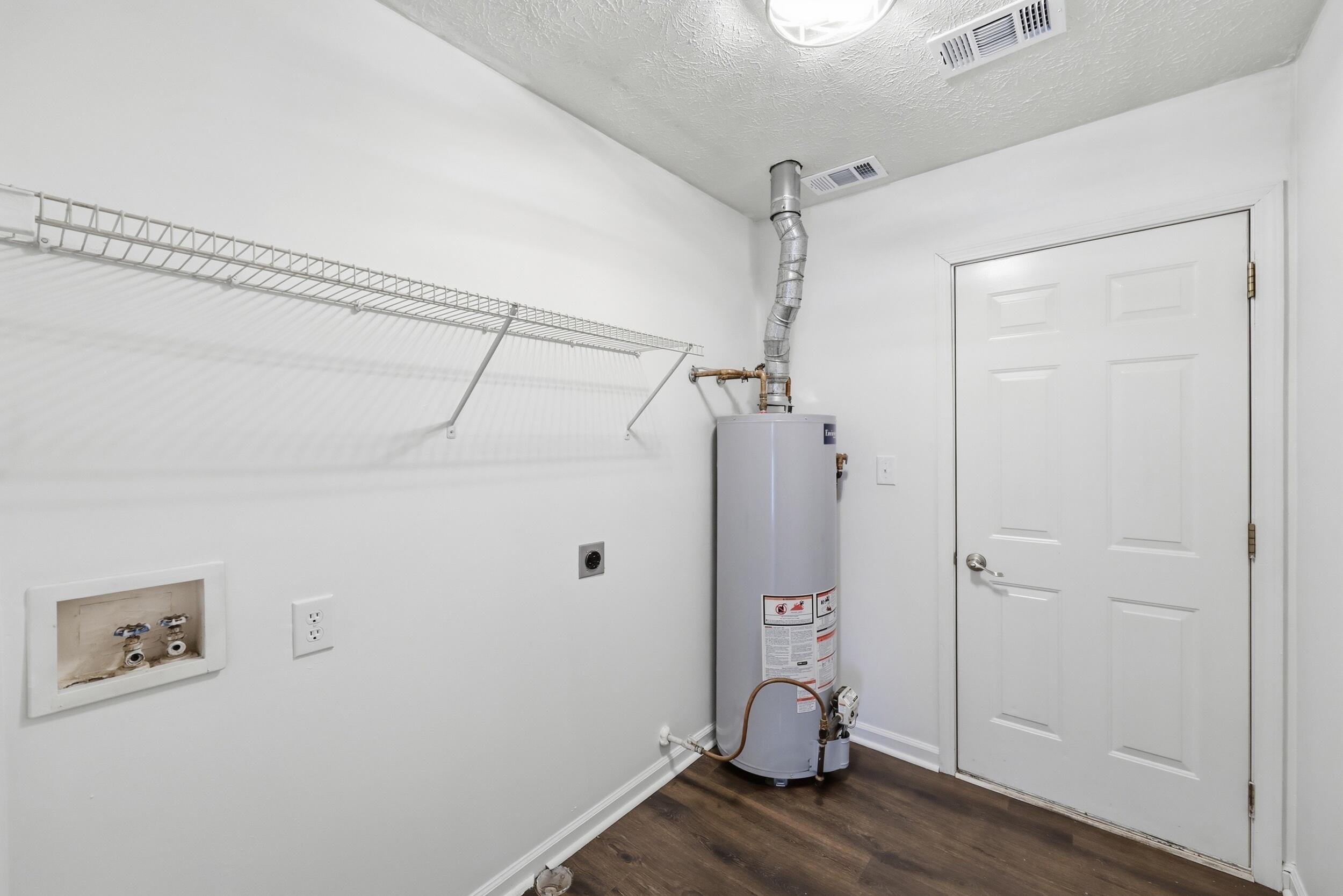 3365 Squire Creek Way Property Photo 17