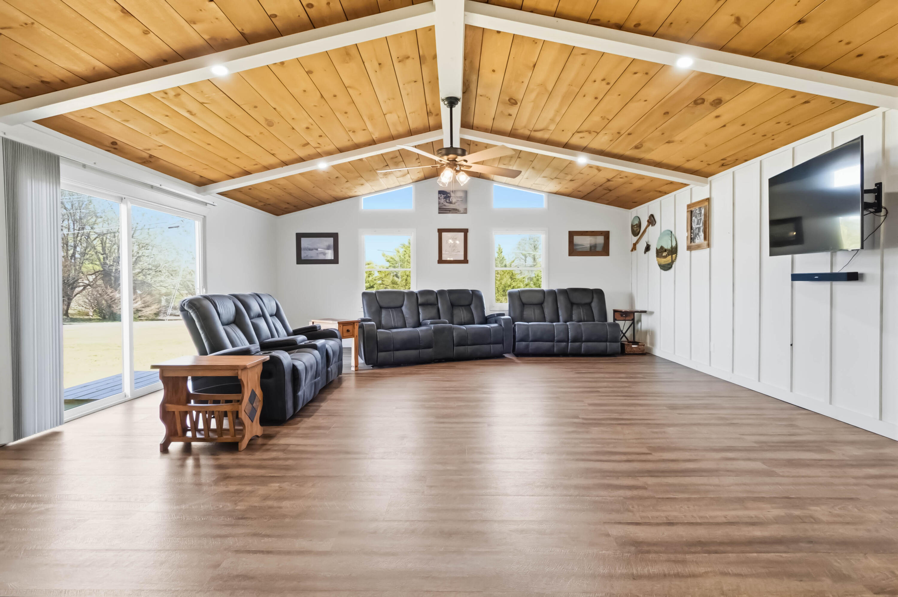 102 Cliffside Drive Property Photo 1