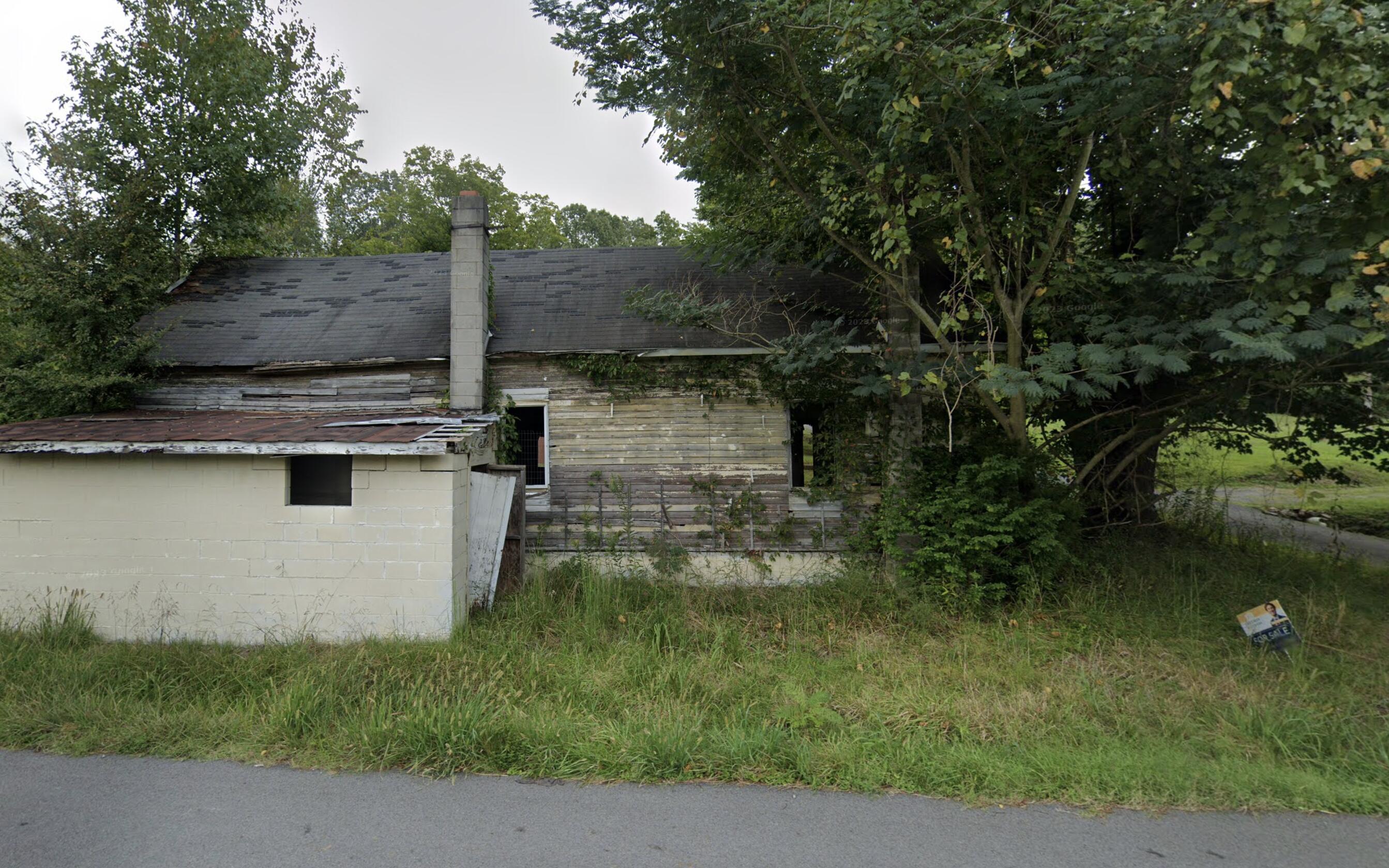 4698 Ky-175 Property Photo 3