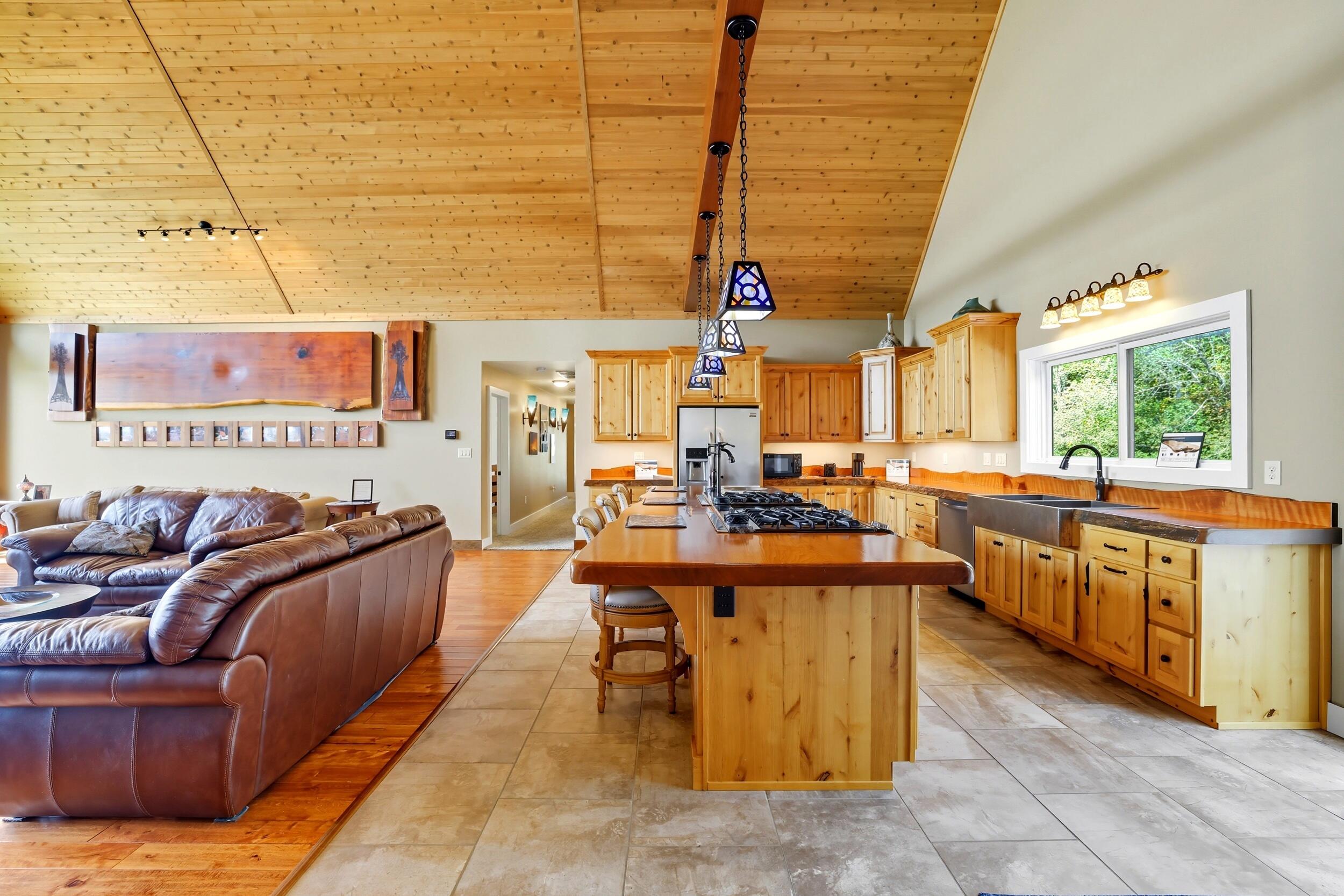2735 Ky-501 Property Photo 16