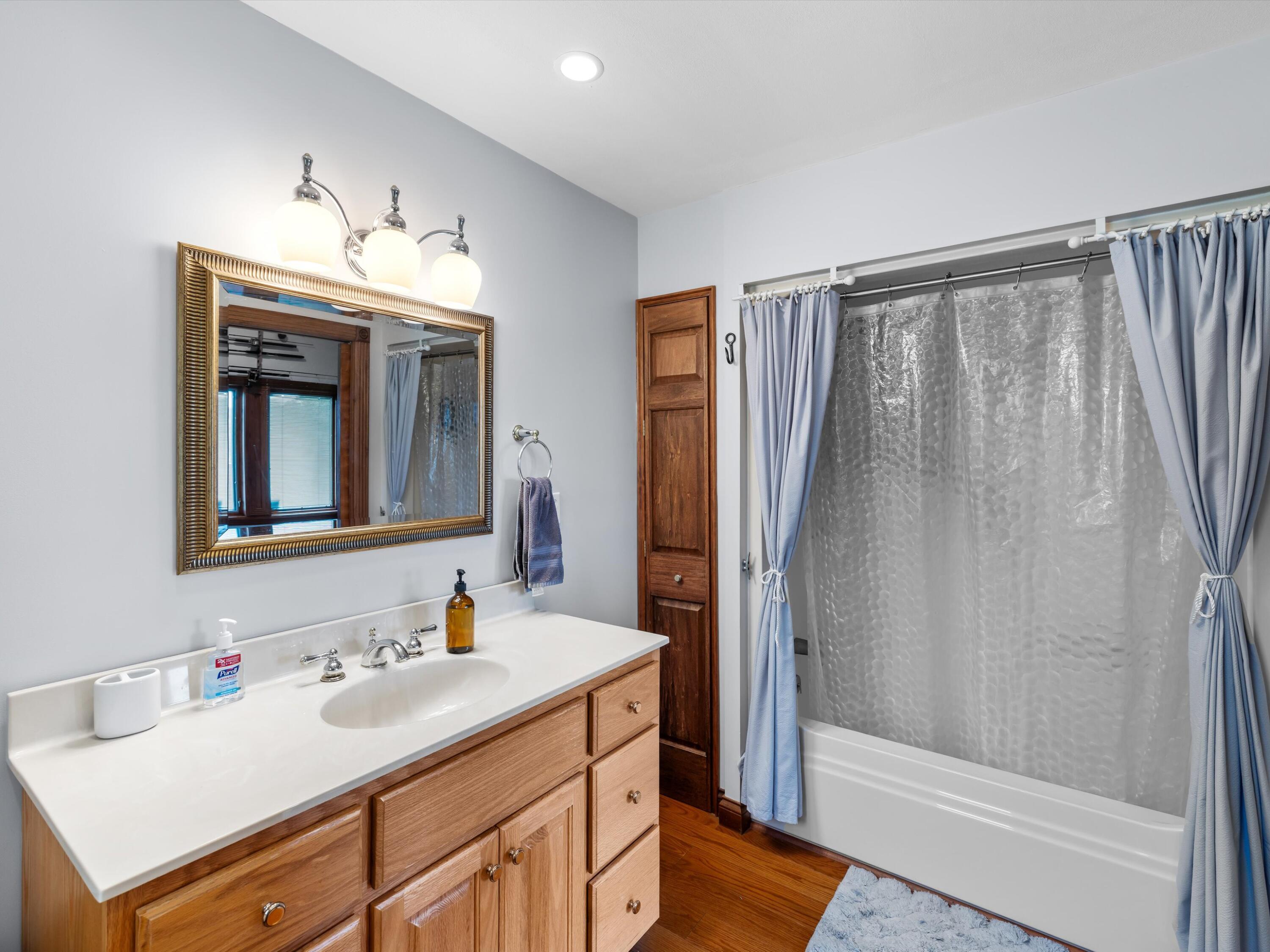 389 Lakeview Drive Property Photo 31