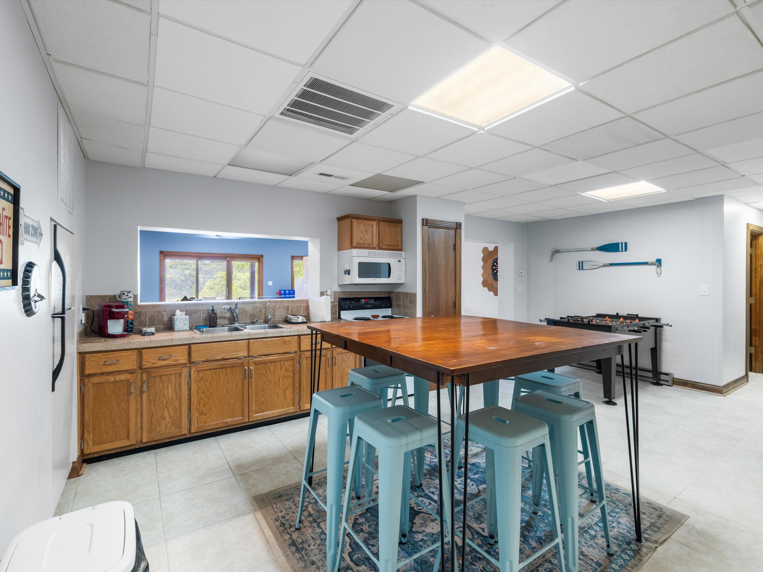 389 Lakeview Drive Property Photo 45