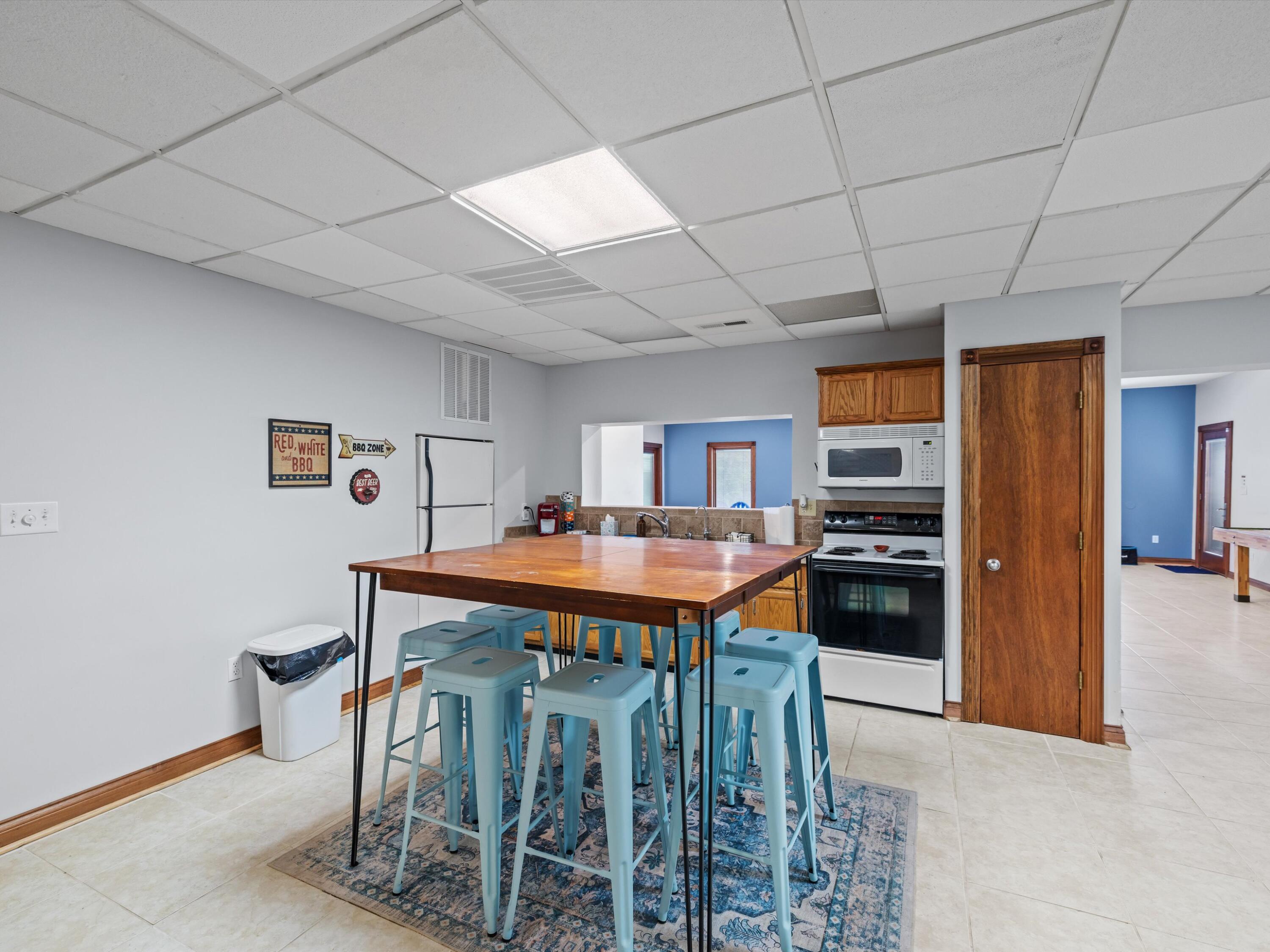 389 Lakeview Drive Property Photo 46