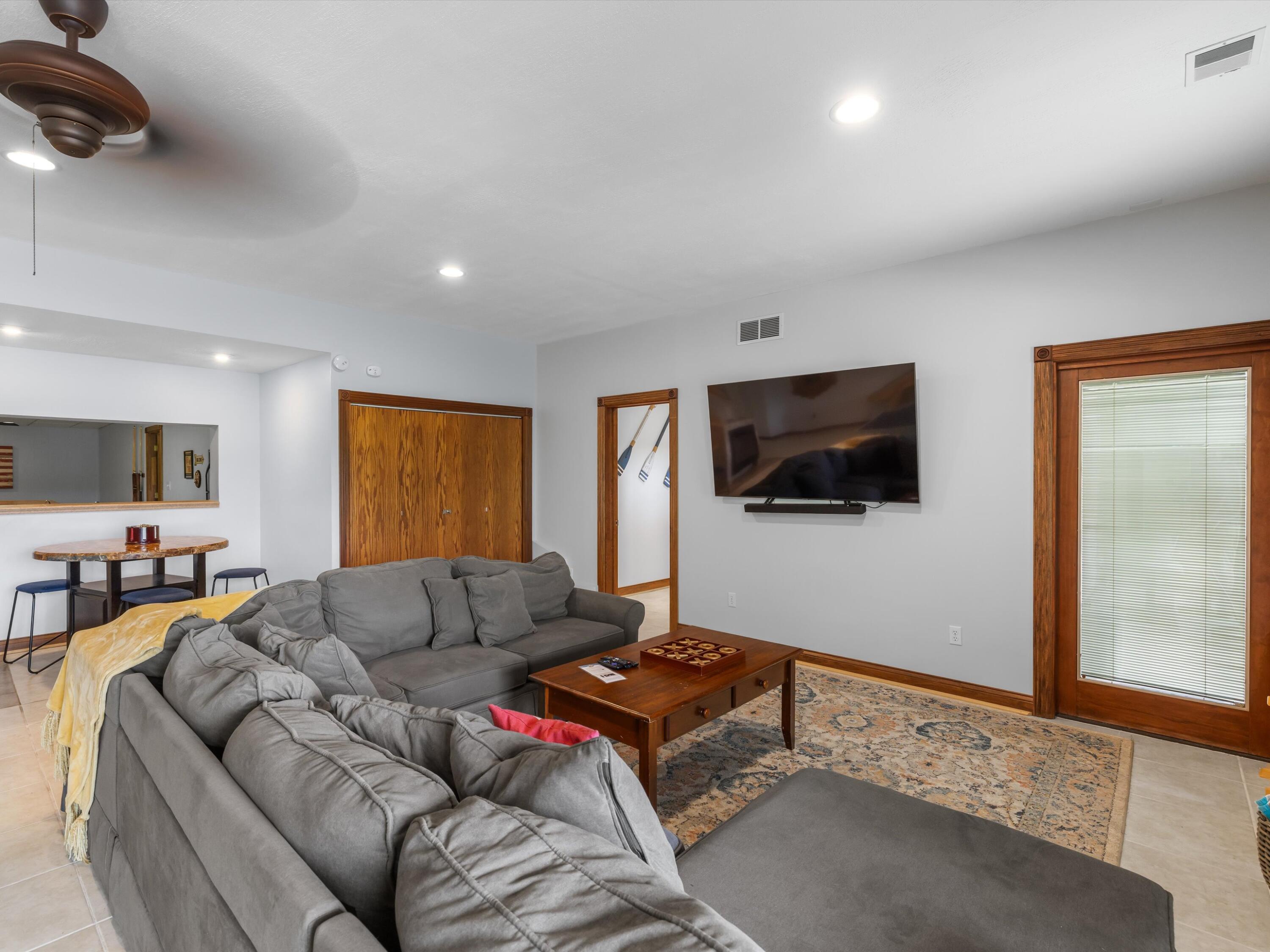 389 Lakeview Drive Property Photo 58