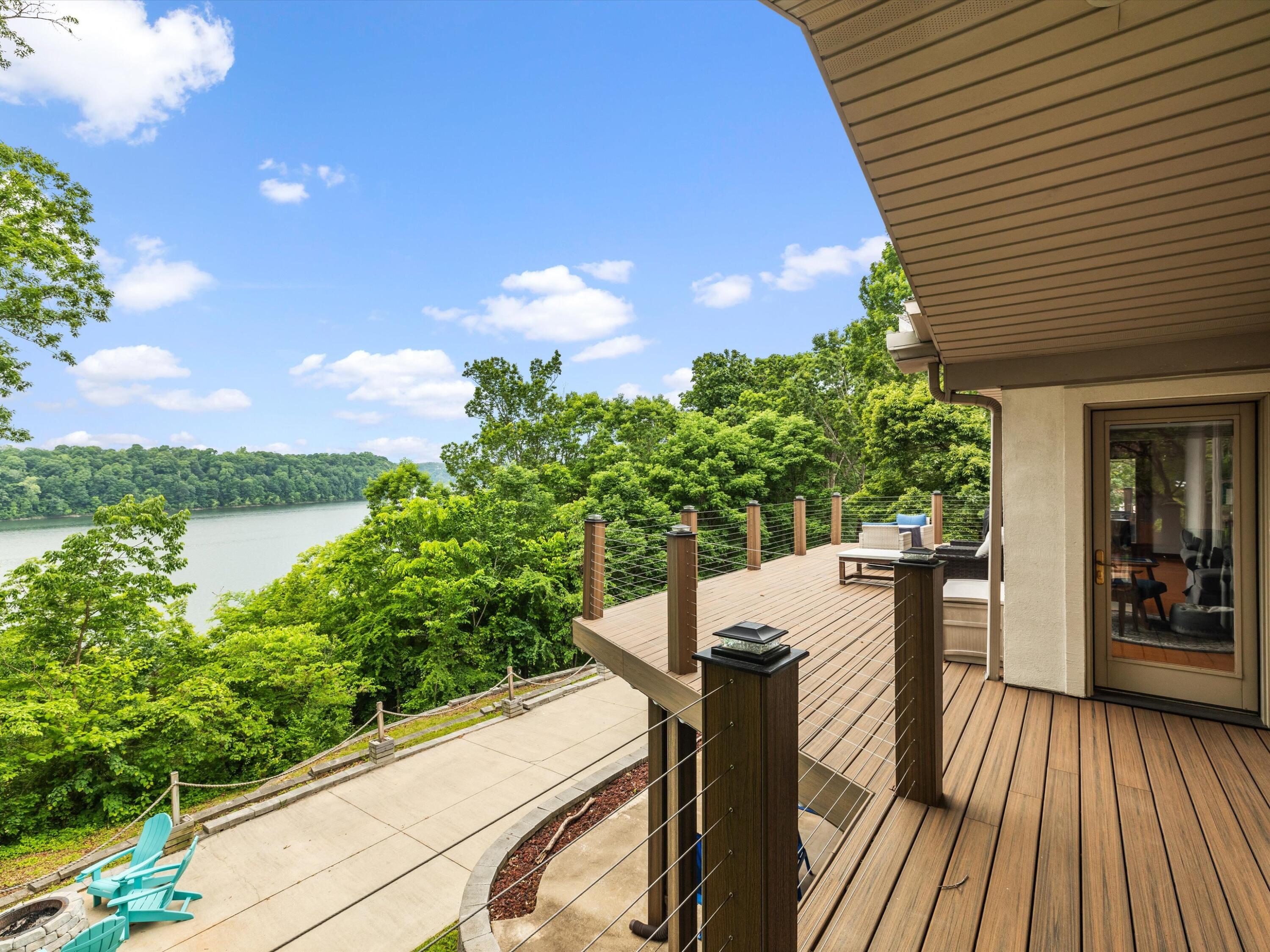 389 Lakeview Drive Property Photo 67