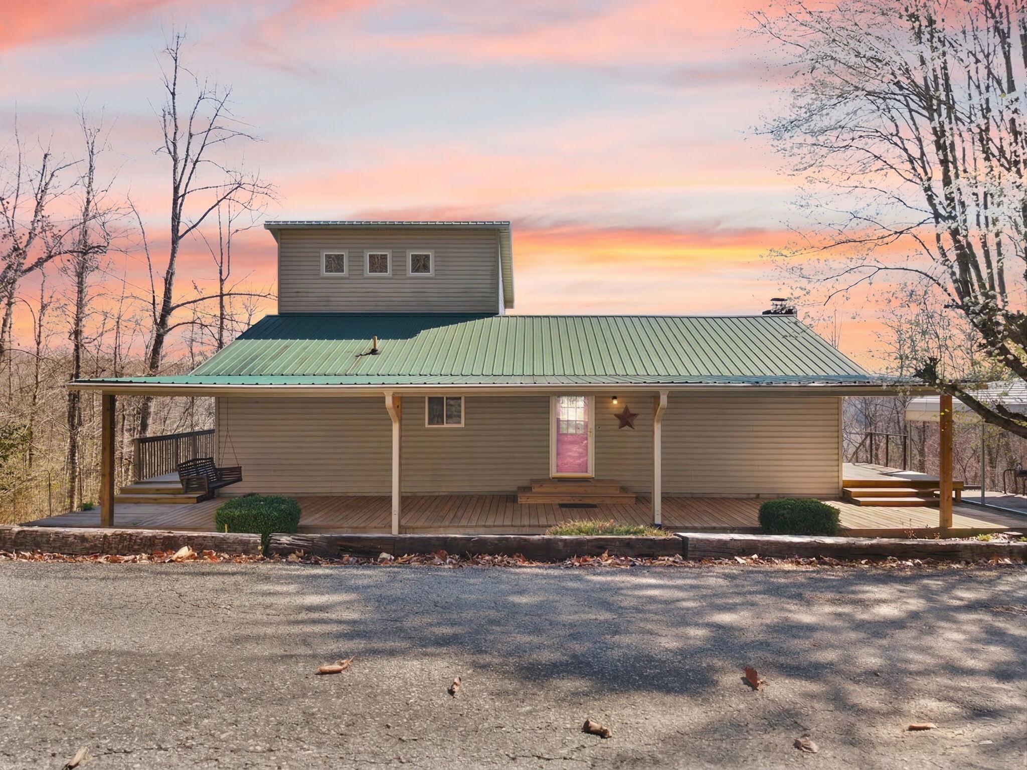 521 Abbott Mountain Road Property Photo 3