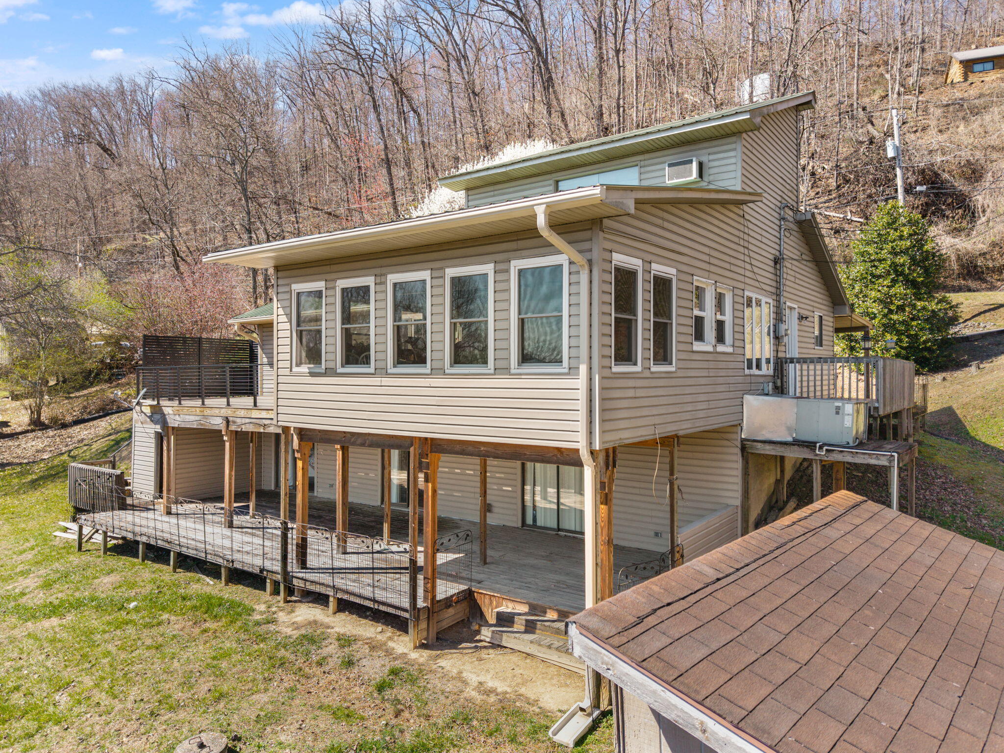 521 Abbott Mountain Road Property Photo 7