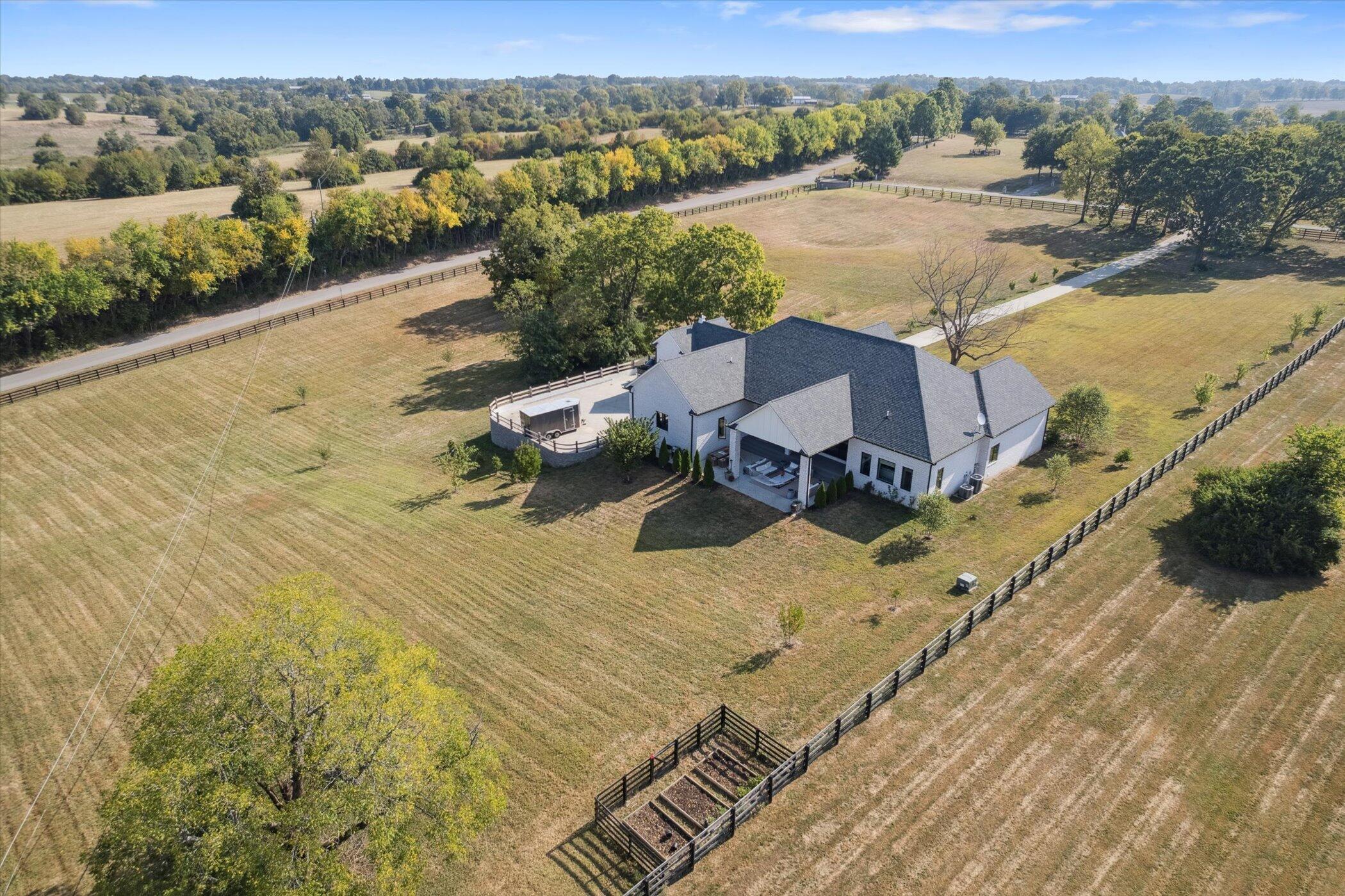 100 Stirling Lane Property Photo 77