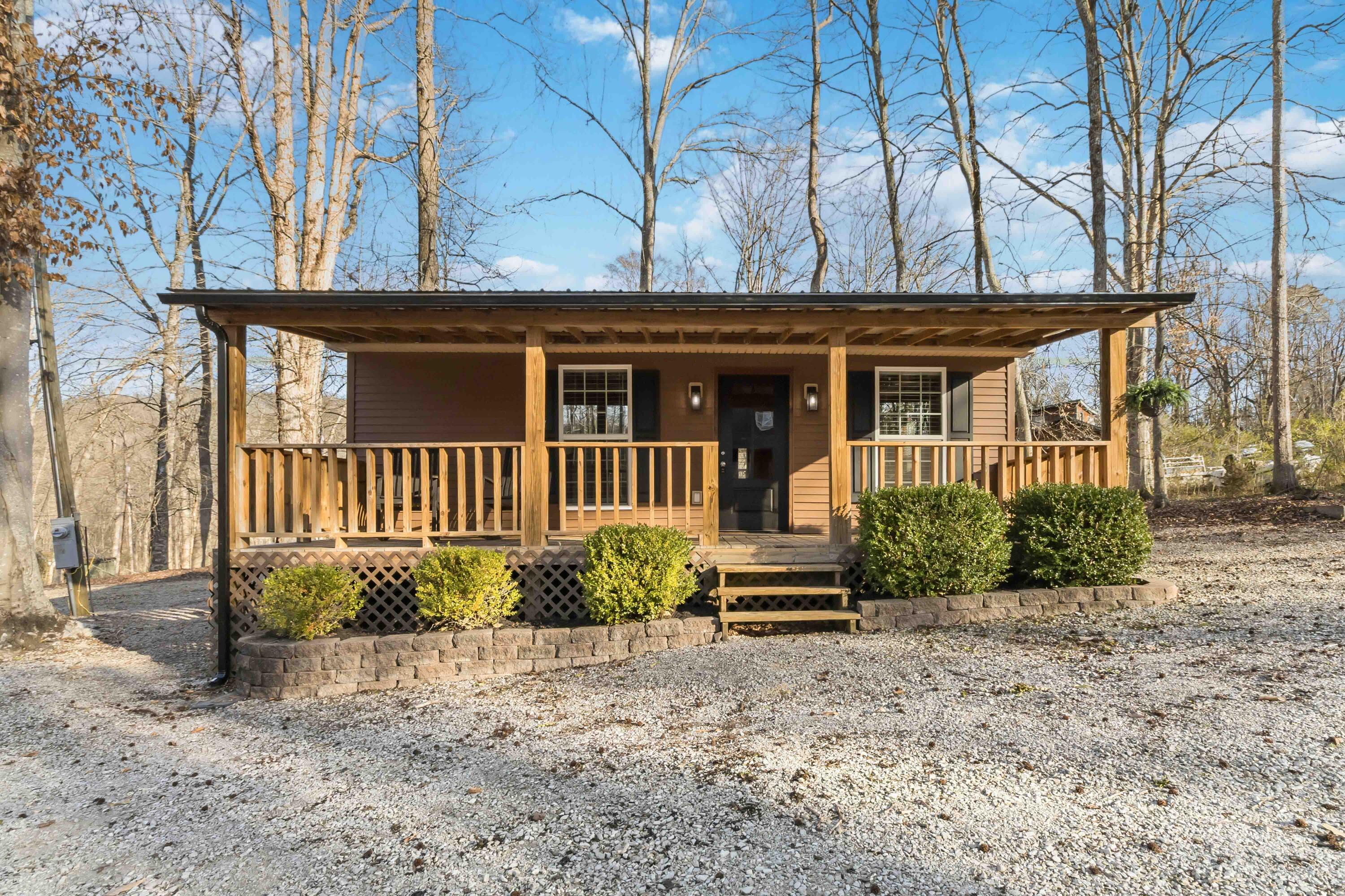1994 Jasper Bend Road Property Photo 3
