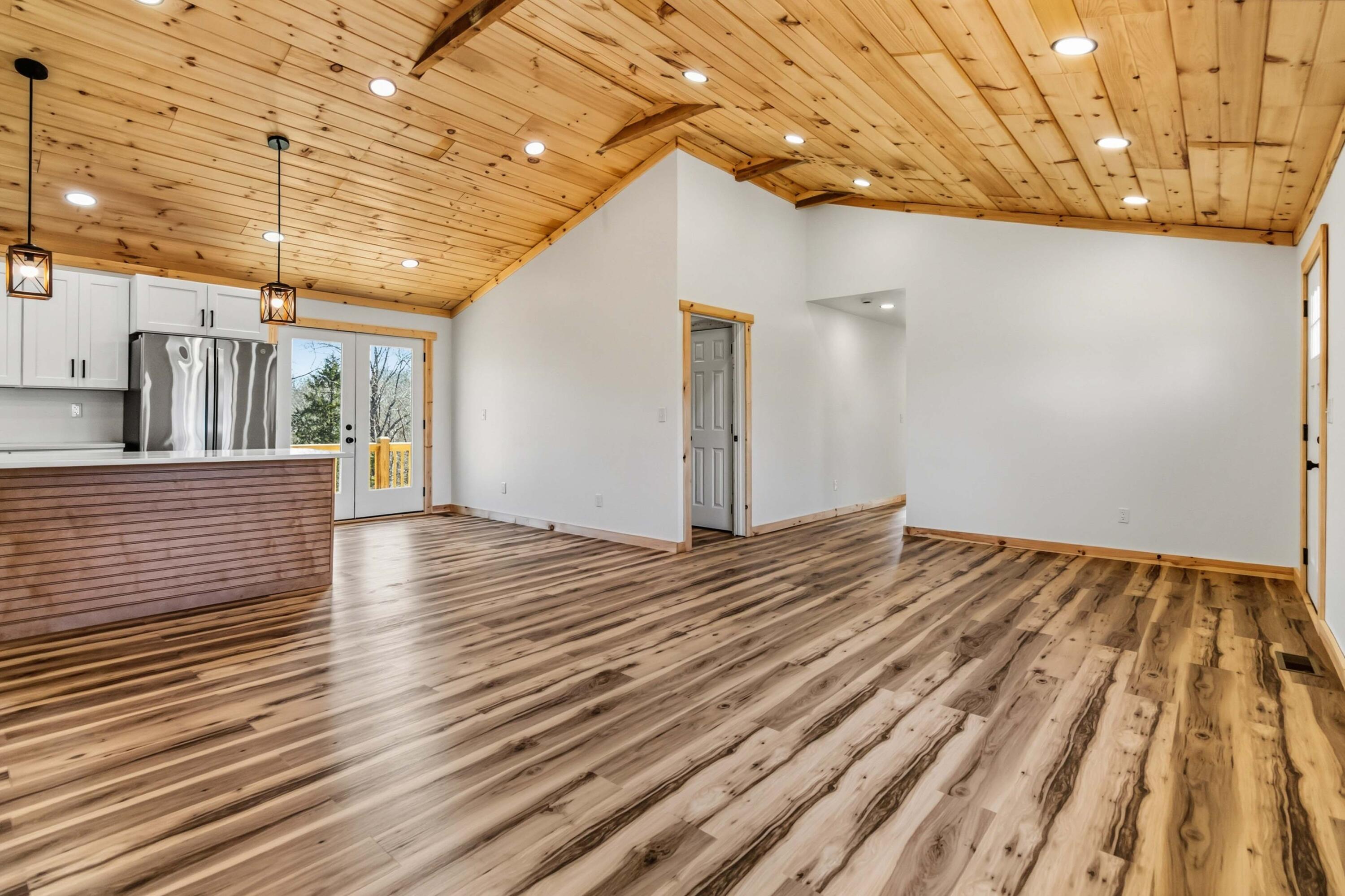 4249 State Highway 1651 Property Photo 4