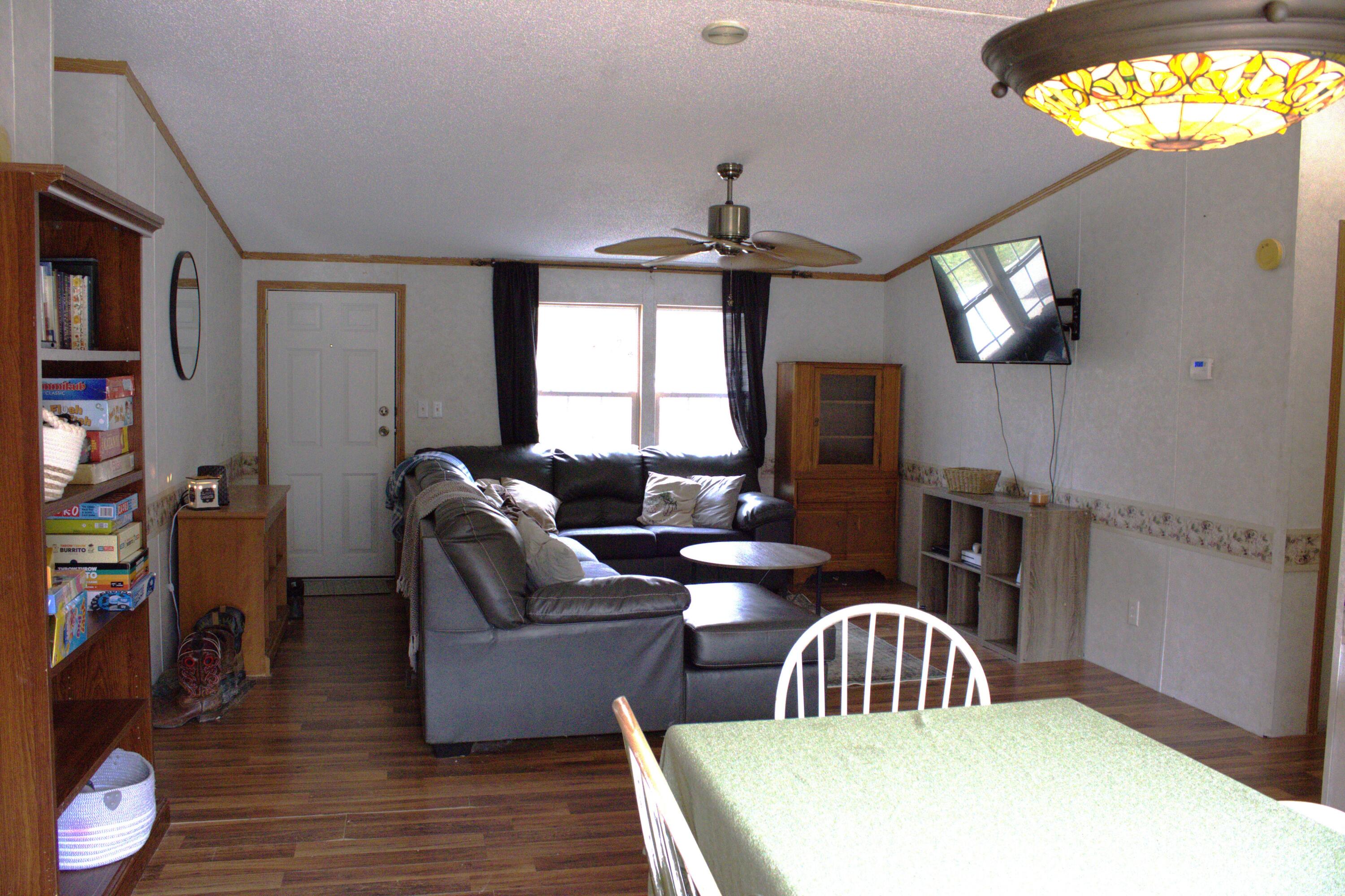 2864 Scrubgrass Road Property Photo 4