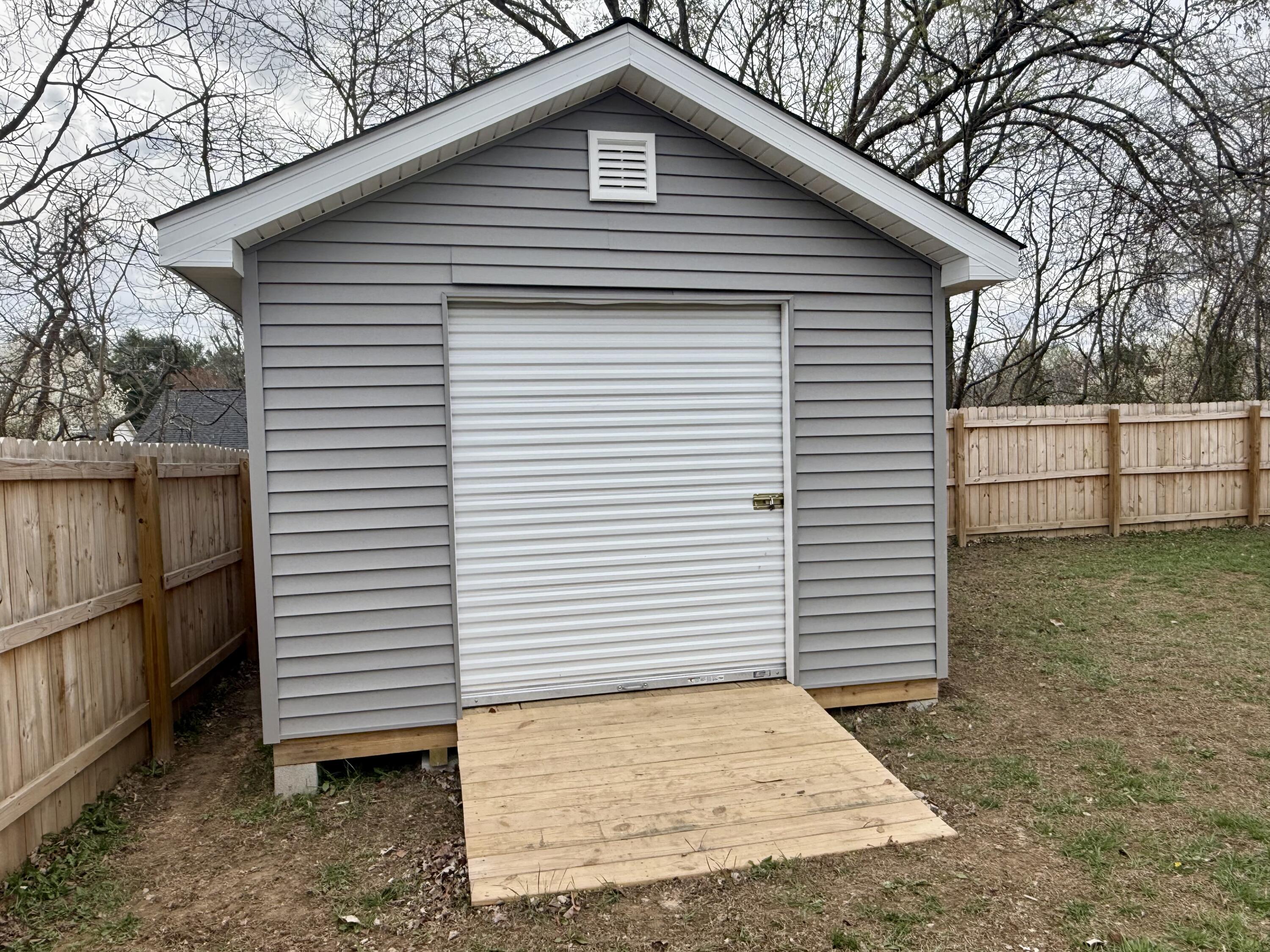 174 Lone Oak Drive Property Photo 29