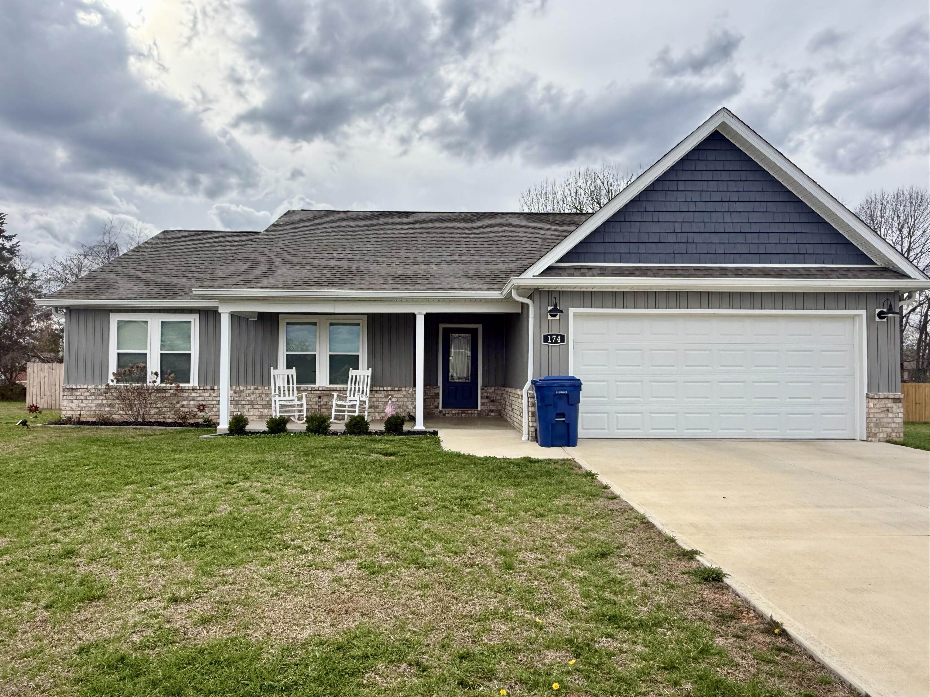 174 Lone Oak Drive Property Photo 34