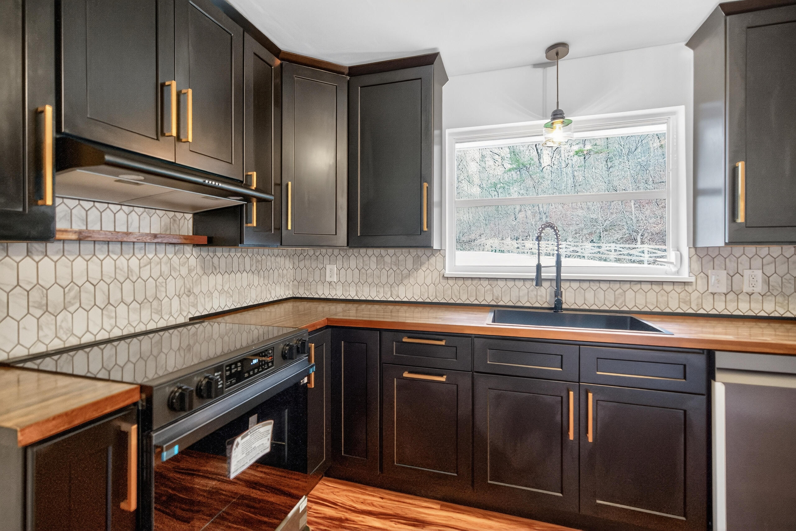 8076 Ky-638 Property Photo 2