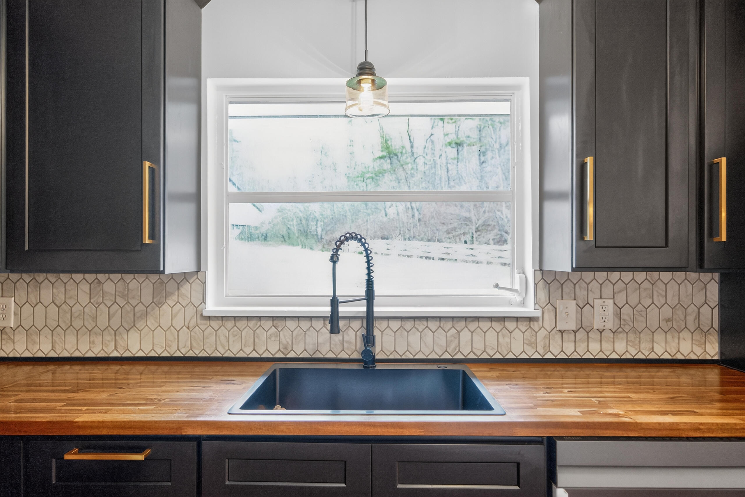 8076 Ky-638 Property Photo 4