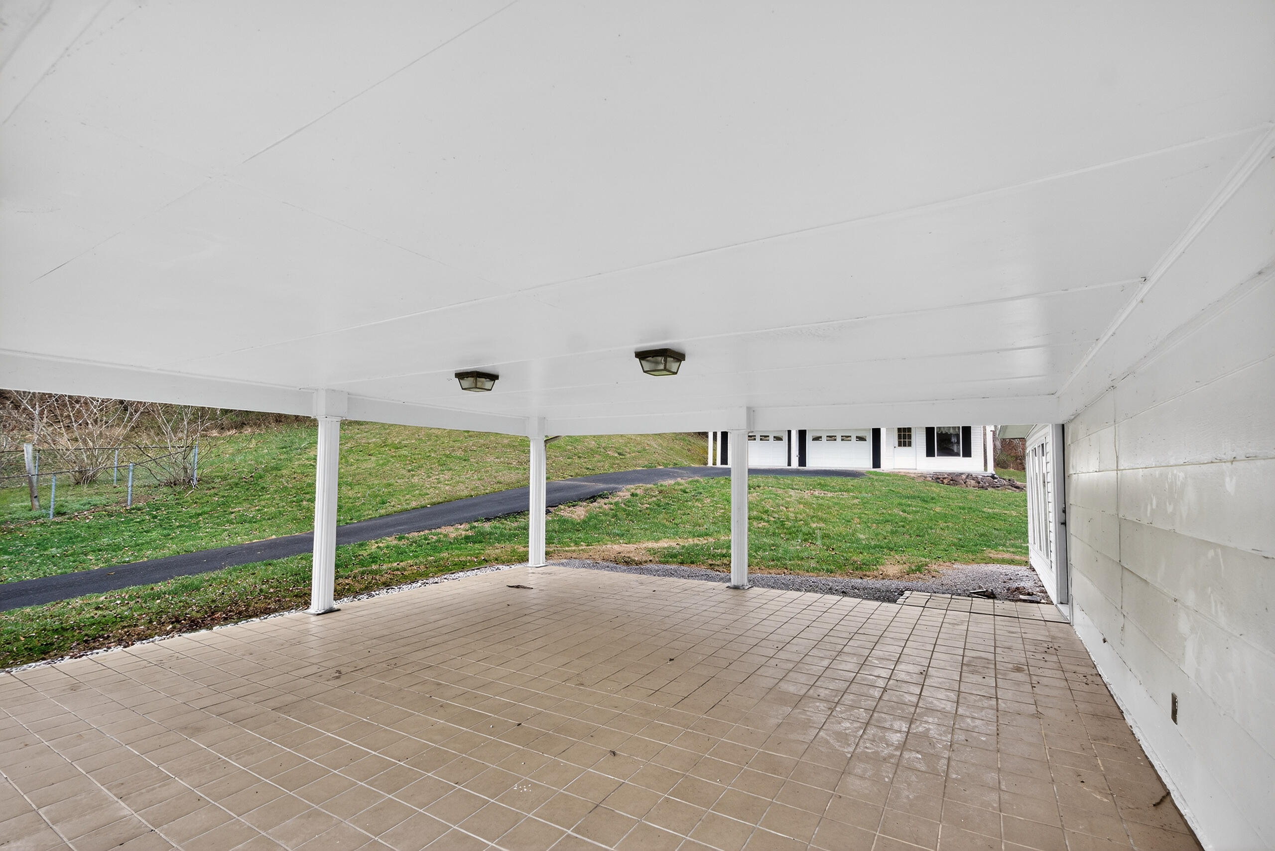 8076 Ky-638 Property Photo 25