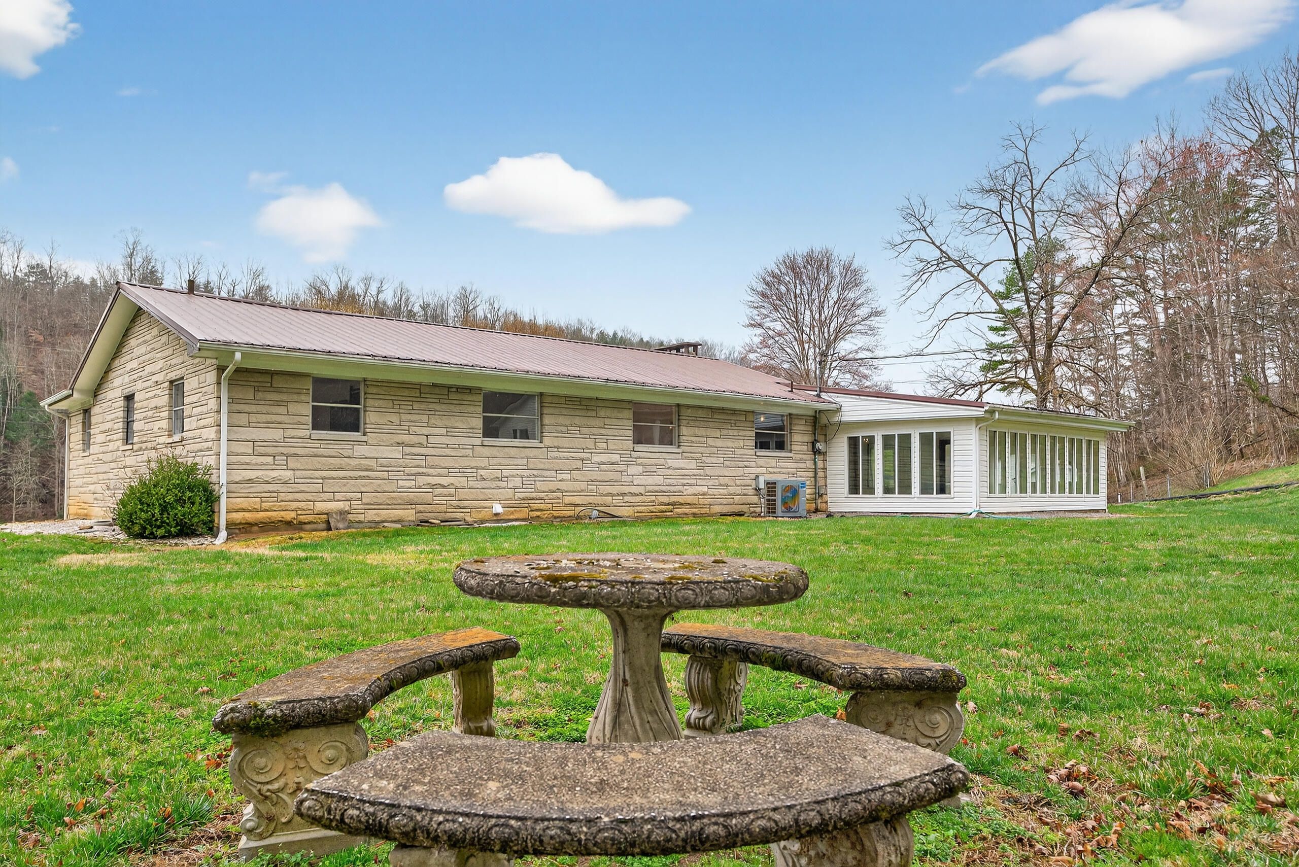 8076 Ky-638 Property Photo 29
