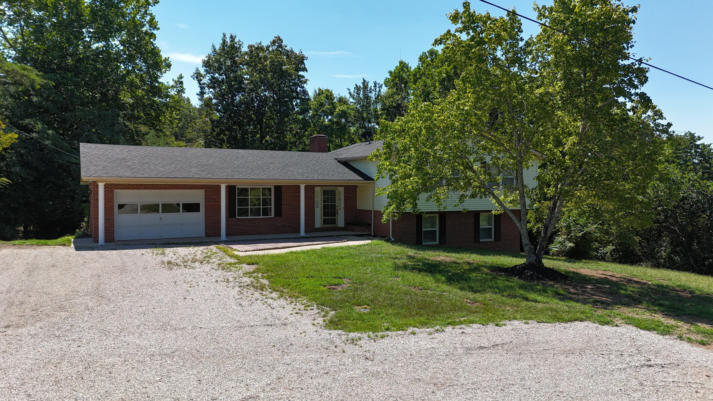 1433 Gravel Lick Branch Road Property Photo 2
