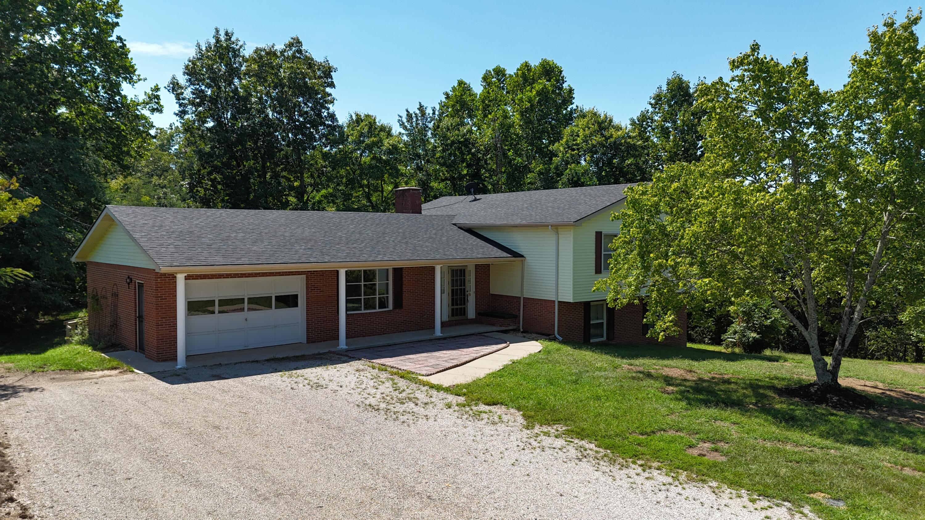 1433 Gravel Lick Branch Road Property Photo 4