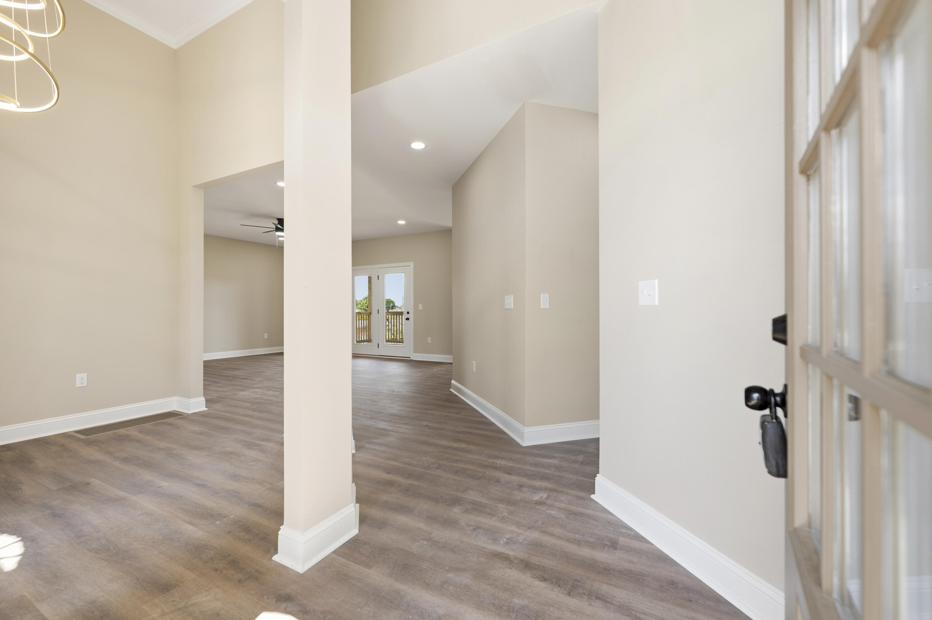 103 Dawn Court Property Photo 4