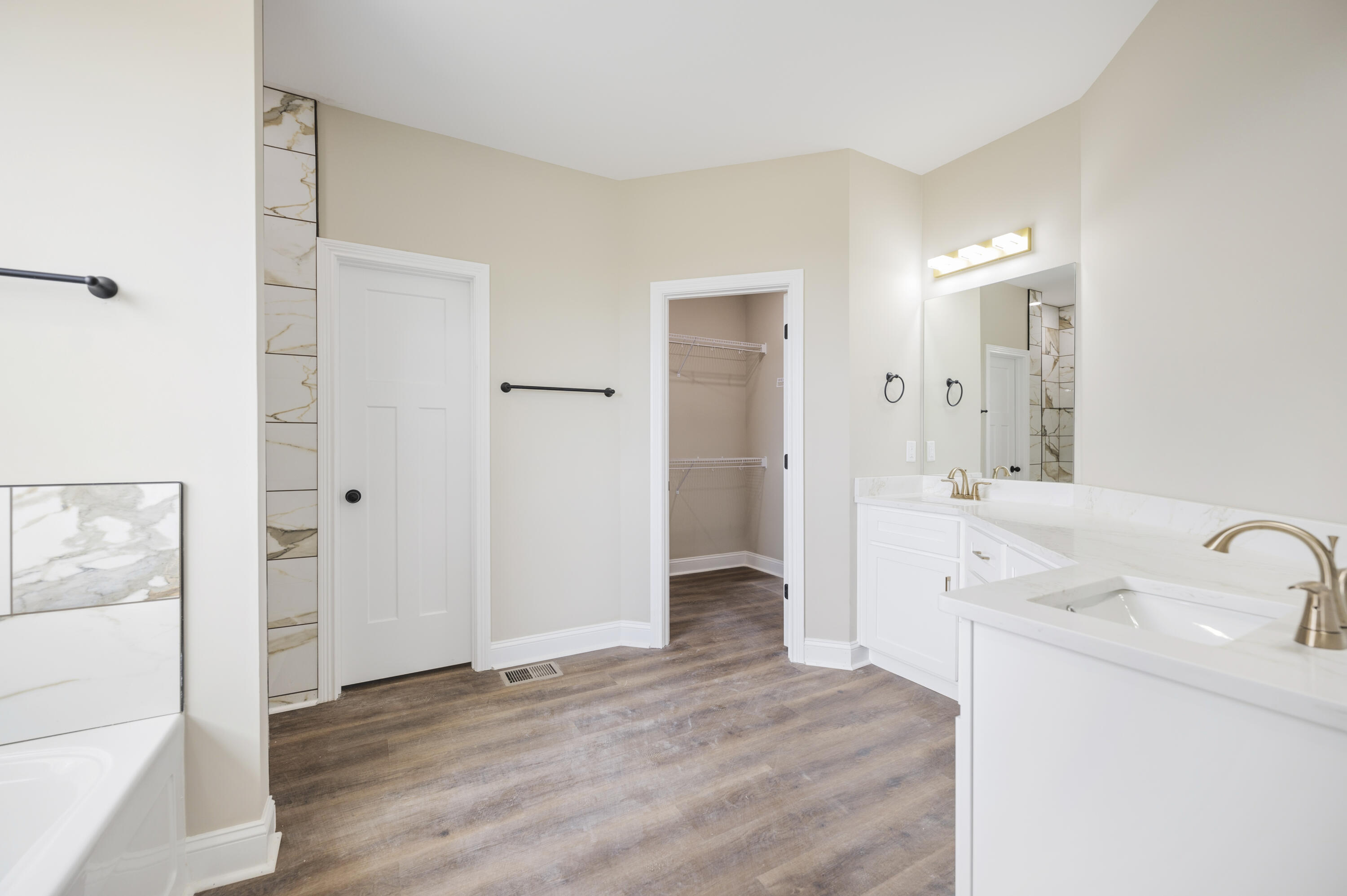 103 Dawn Court Property Photo 29