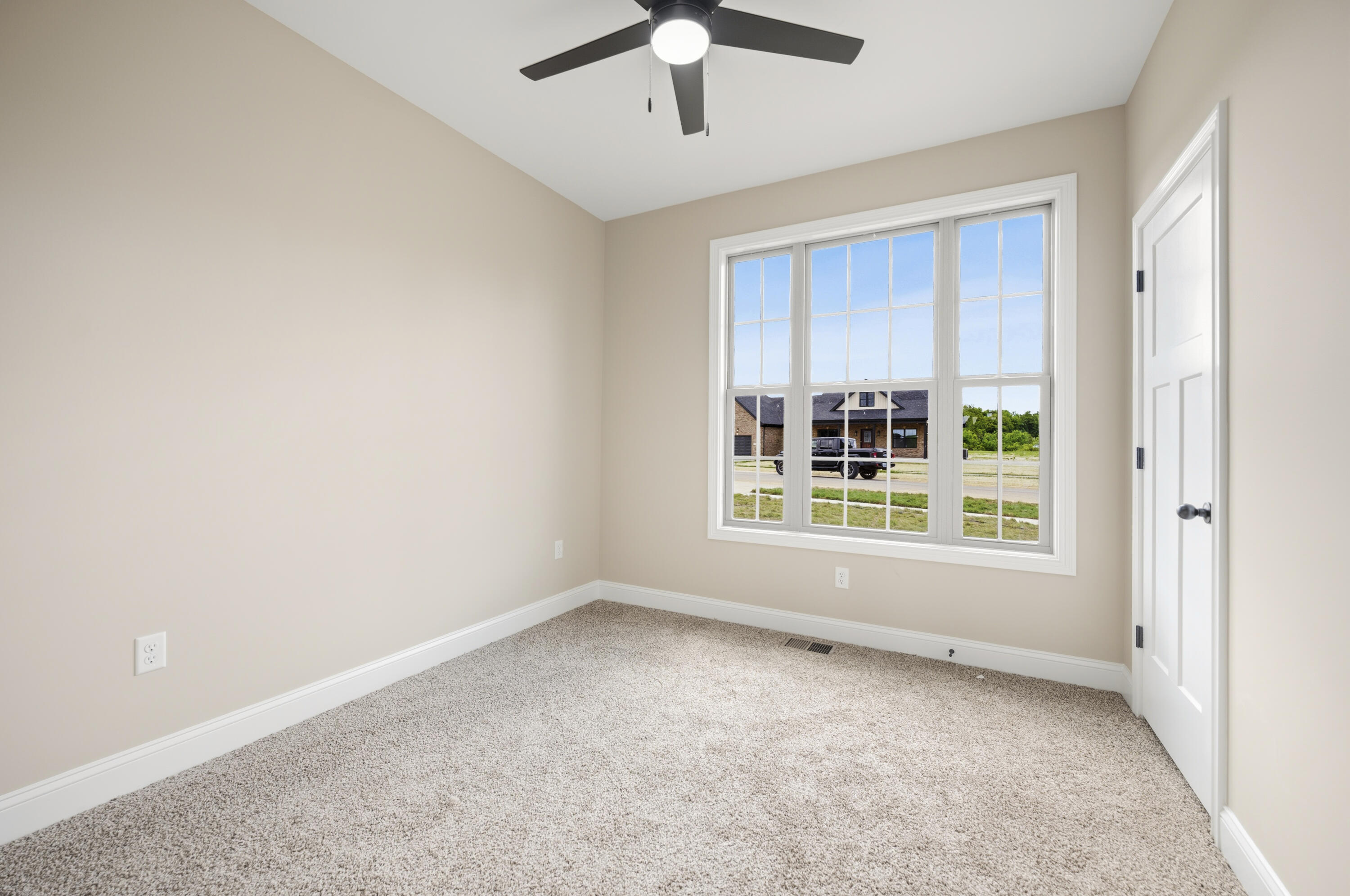 103 Dawn Court Property Photo 35