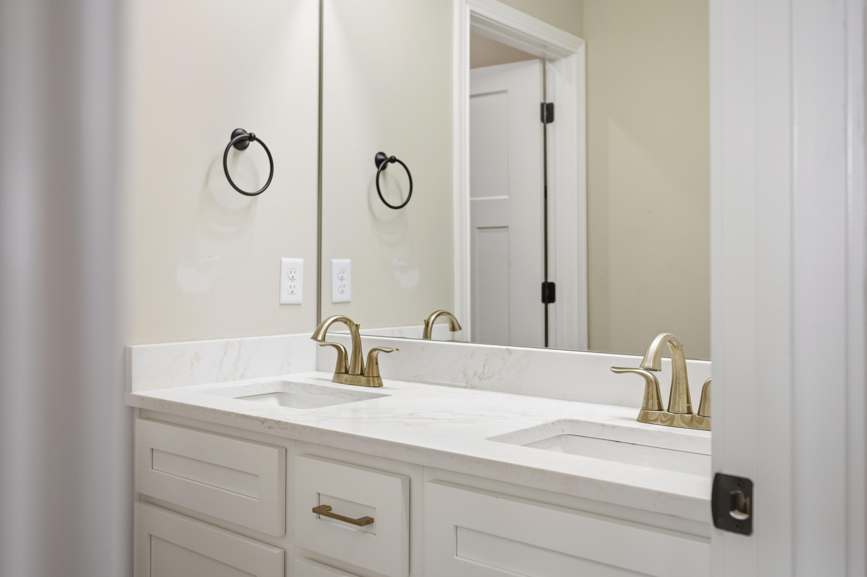 103 Dawn Court Property Photo 38