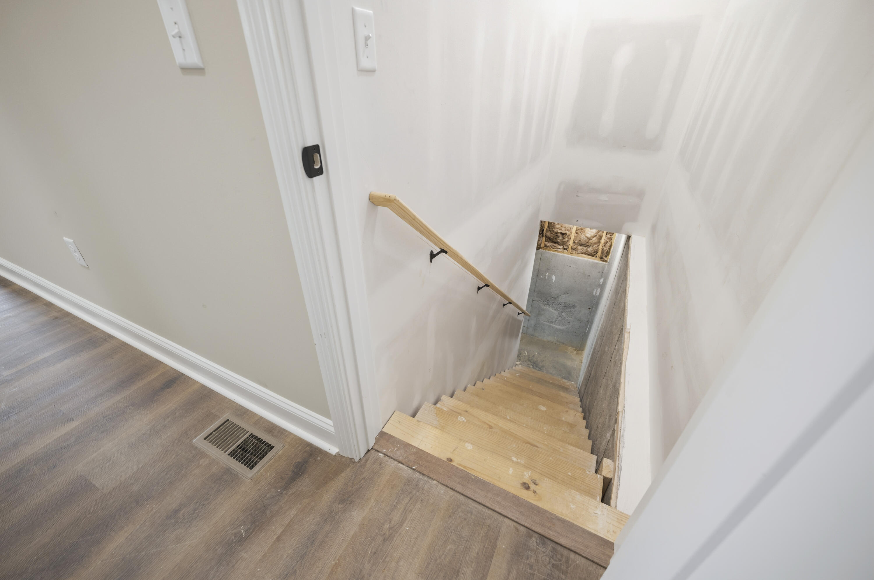 103 Dawn Court Property Photo 41