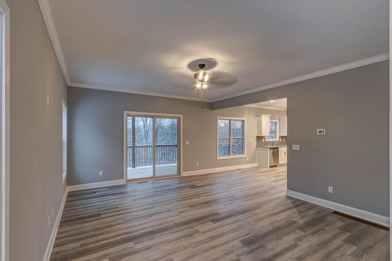 126 Hickory Grove Court Property Photo 8
