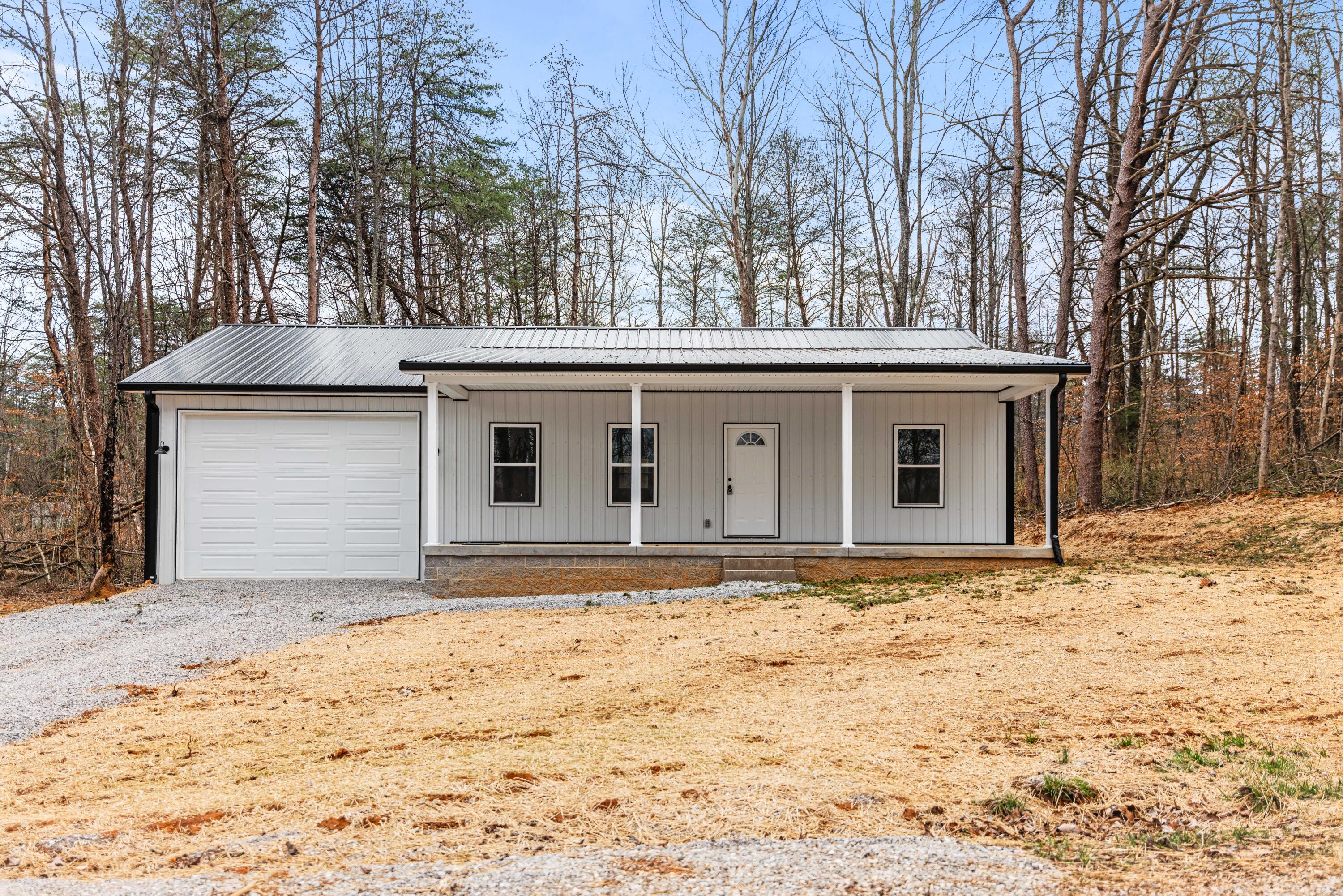 221 Pine Tree Circle Drive Property Photo 34