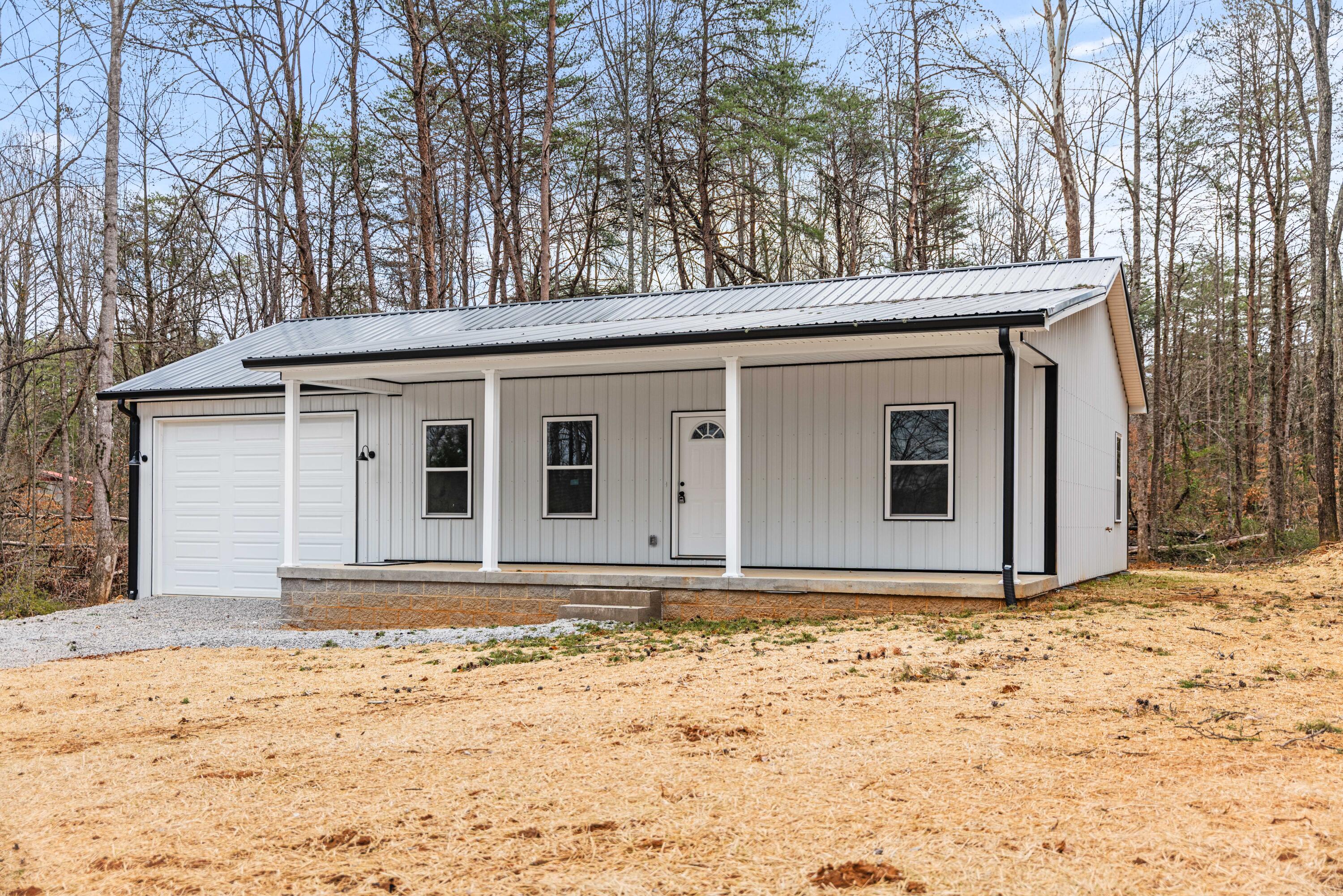 221 Pine Tree Circle Drive Property Photo 35