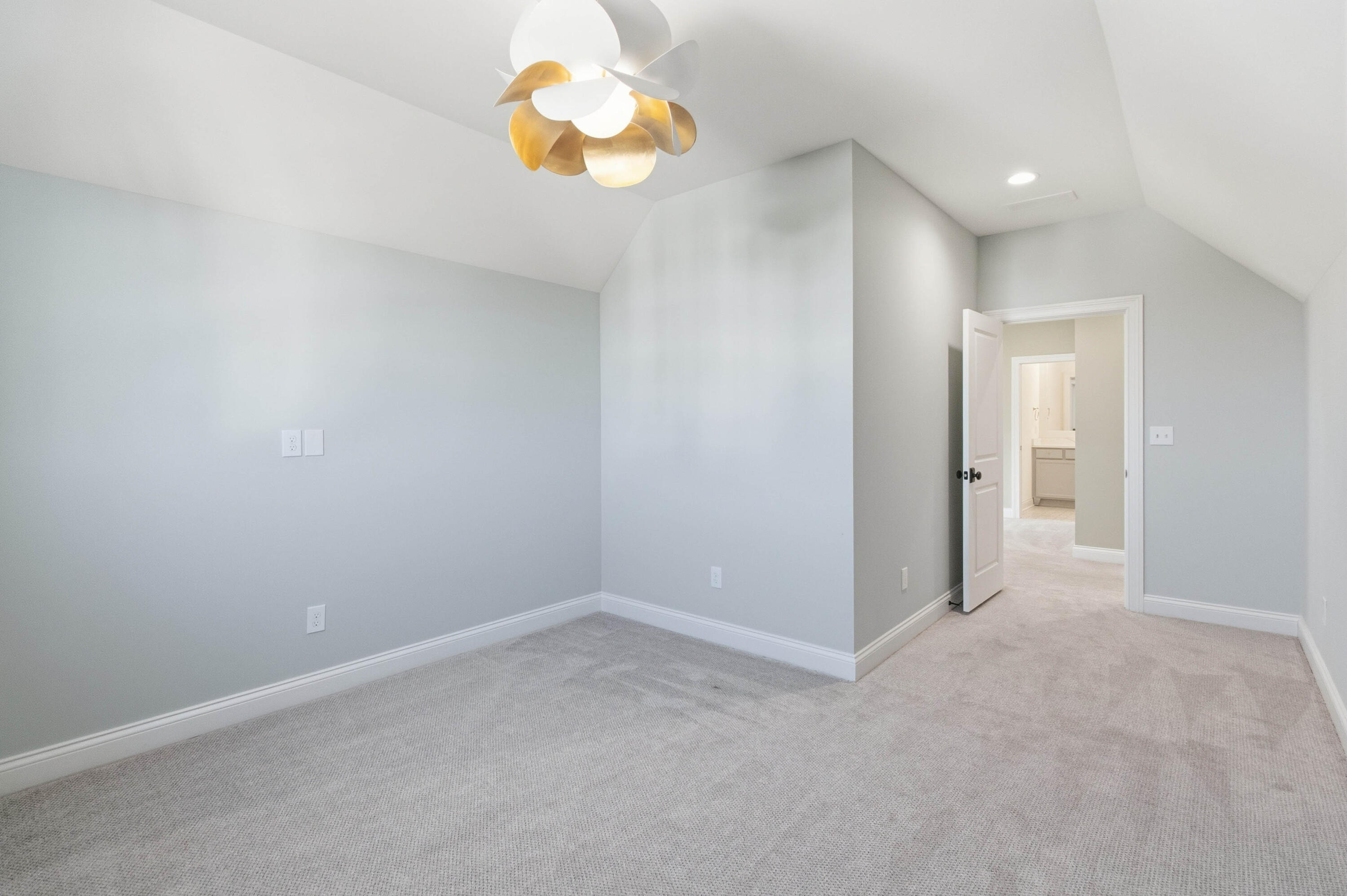 2584 Cayman Heights Property Photo 42