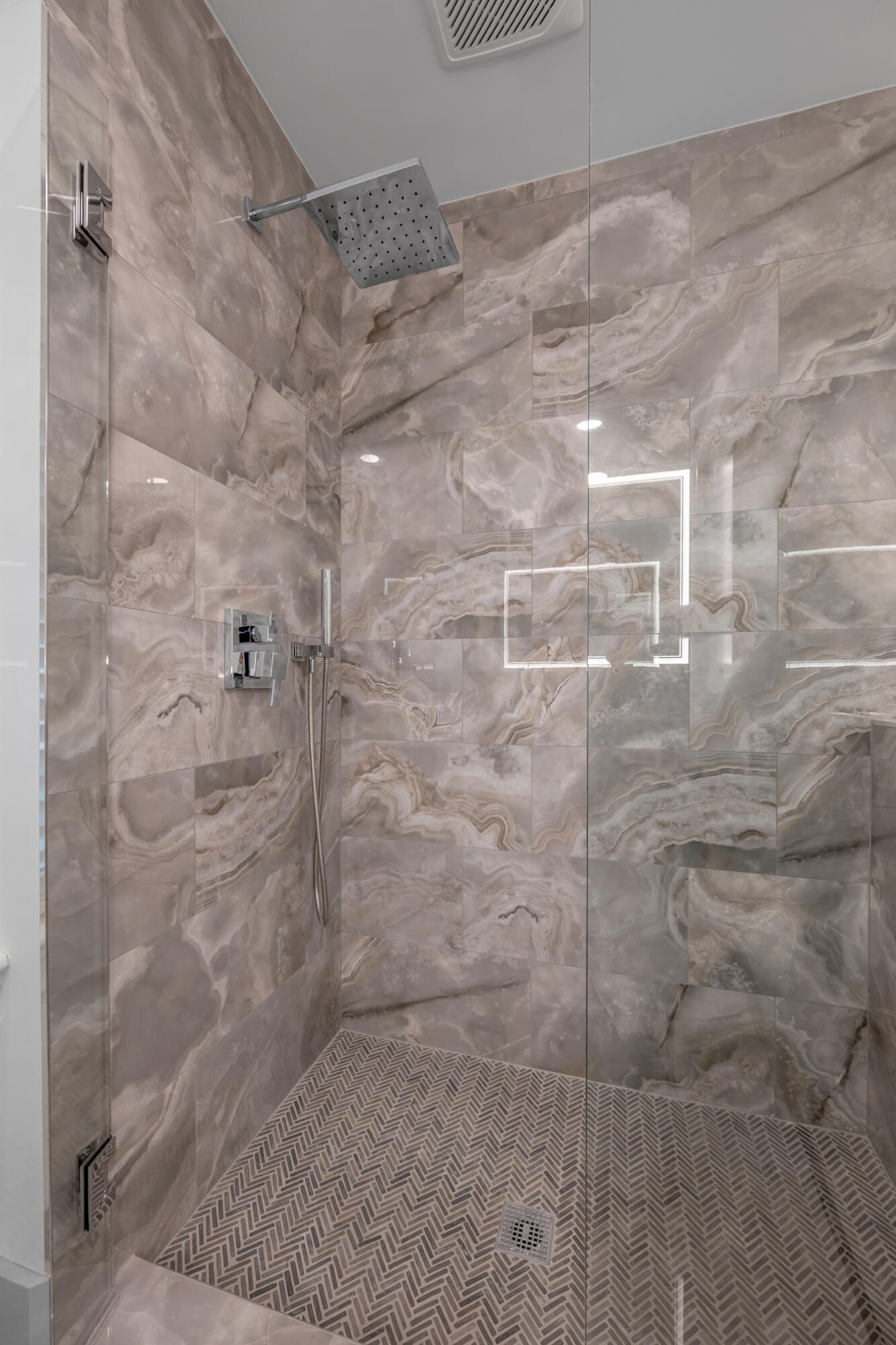 211 Chenault Road Property Photo 14