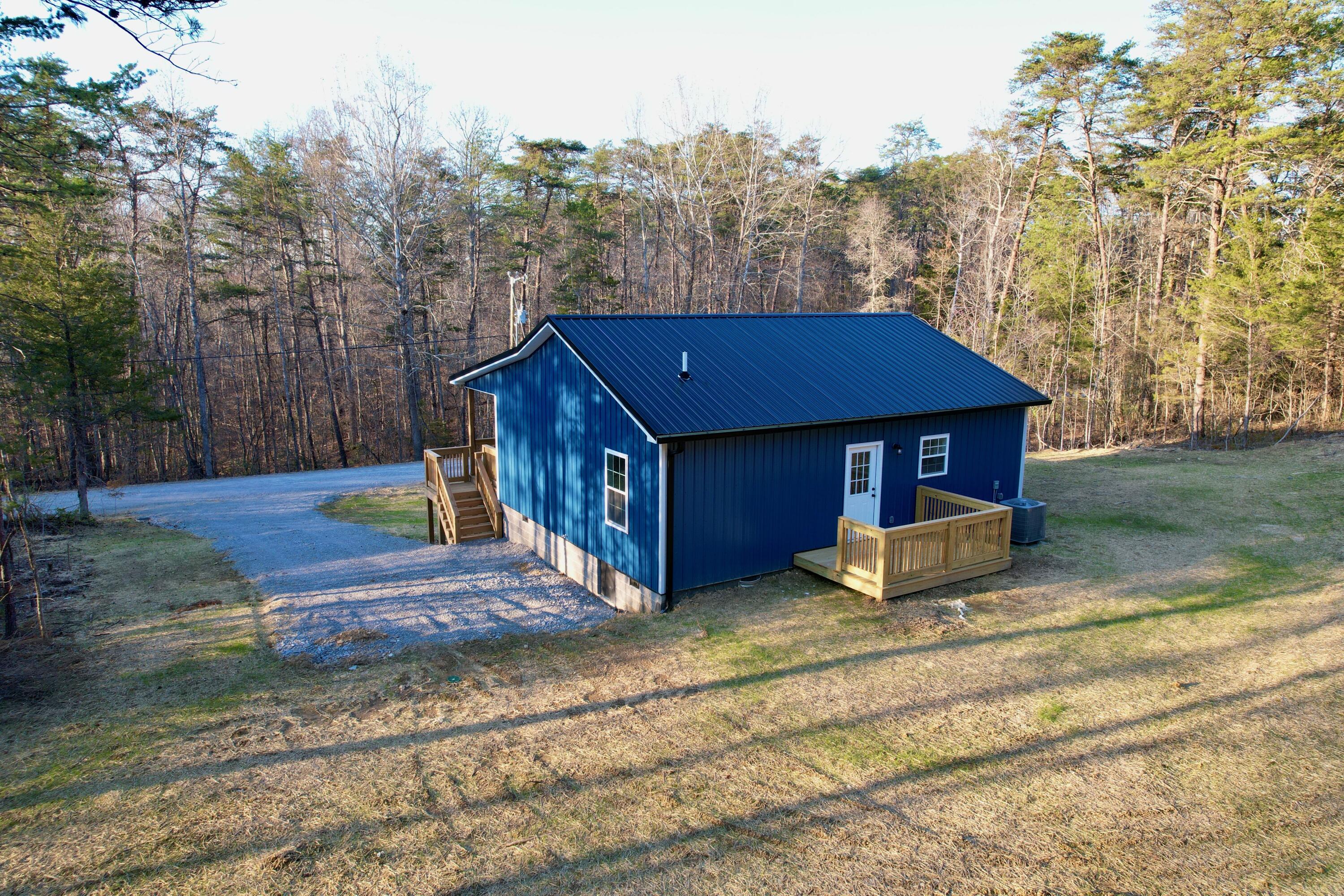 769 Pine Tree Road Property Photo 3