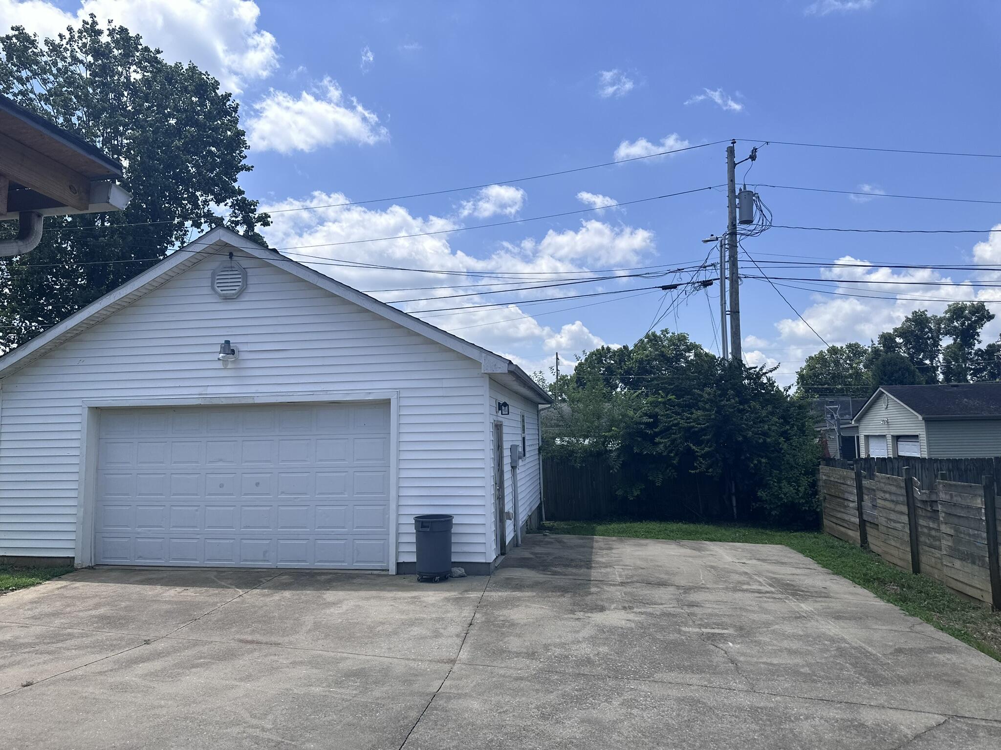 520 Pinoak Drive Property Photo 29