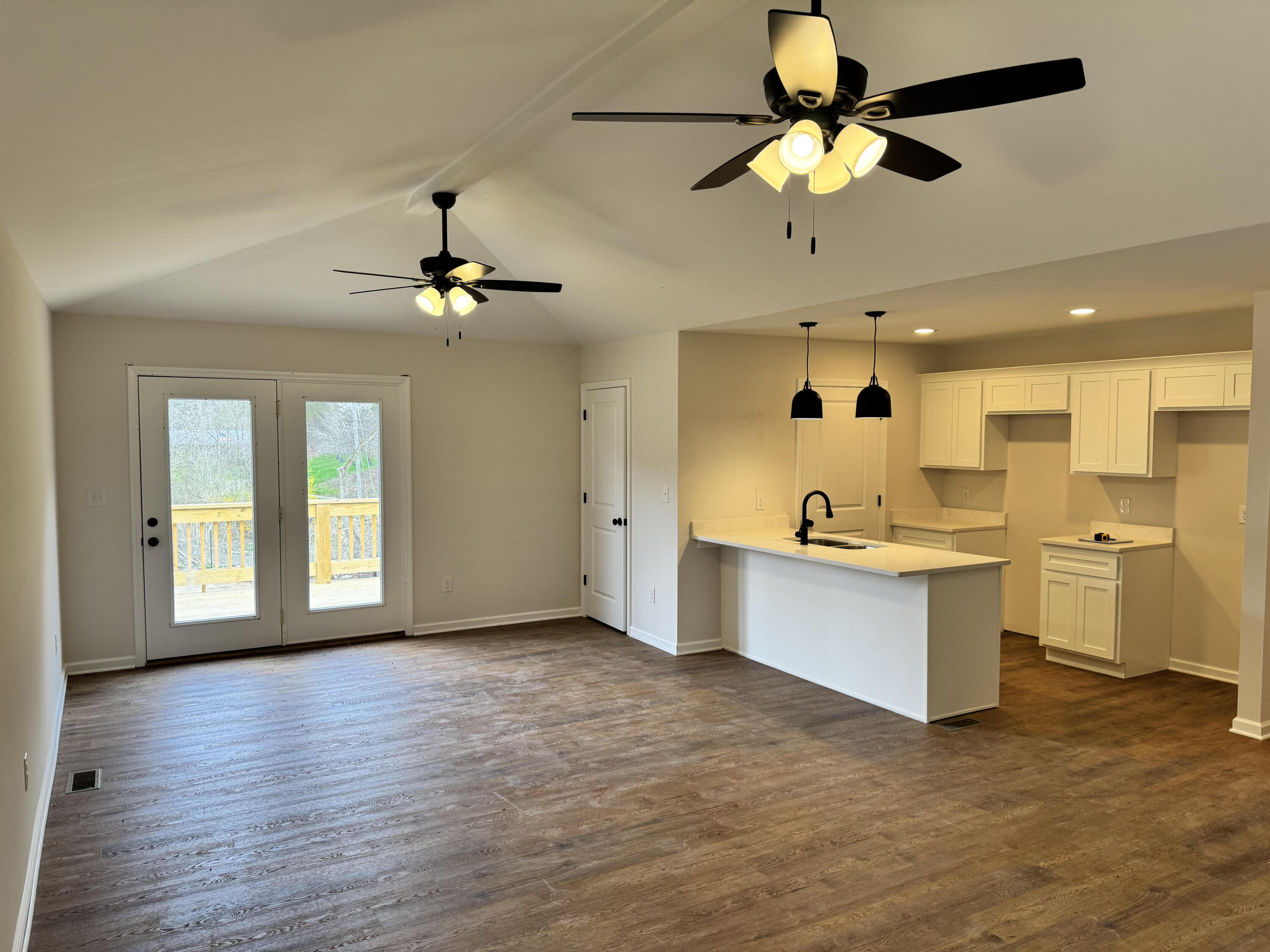 4678 Bald Knob Road Property Photo 3