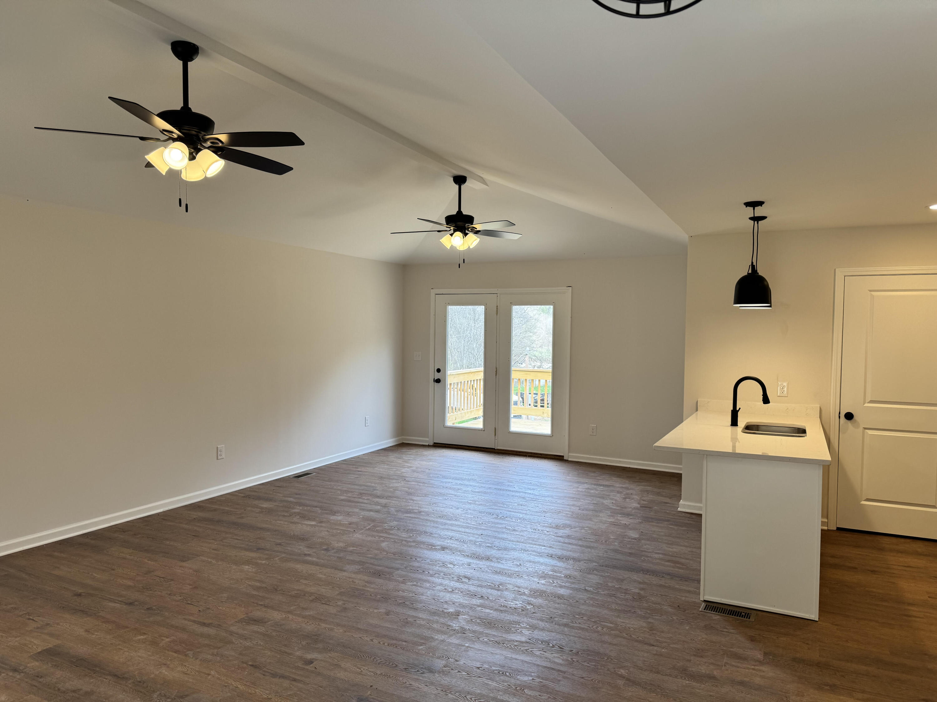 4678 Bald Knob Road Property Photo 4