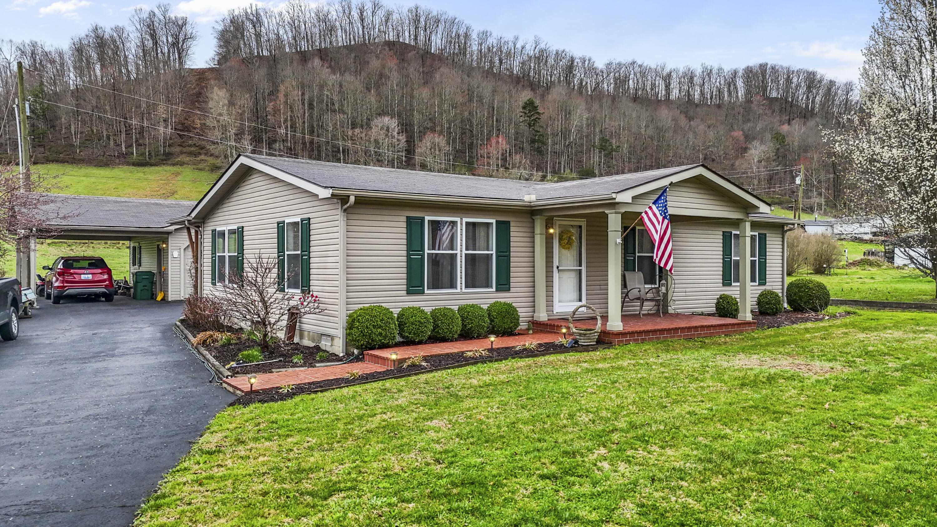 147 Clearfork Road Property Photo 2