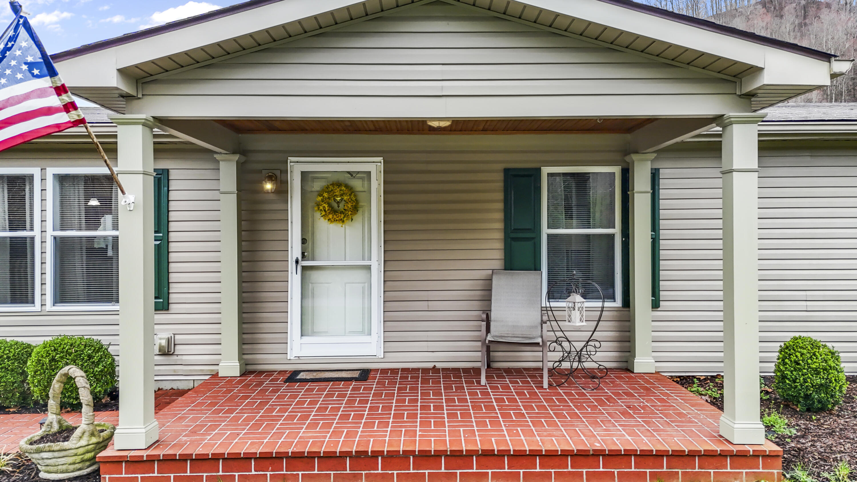 147 Clearfork Road Property Photo 4