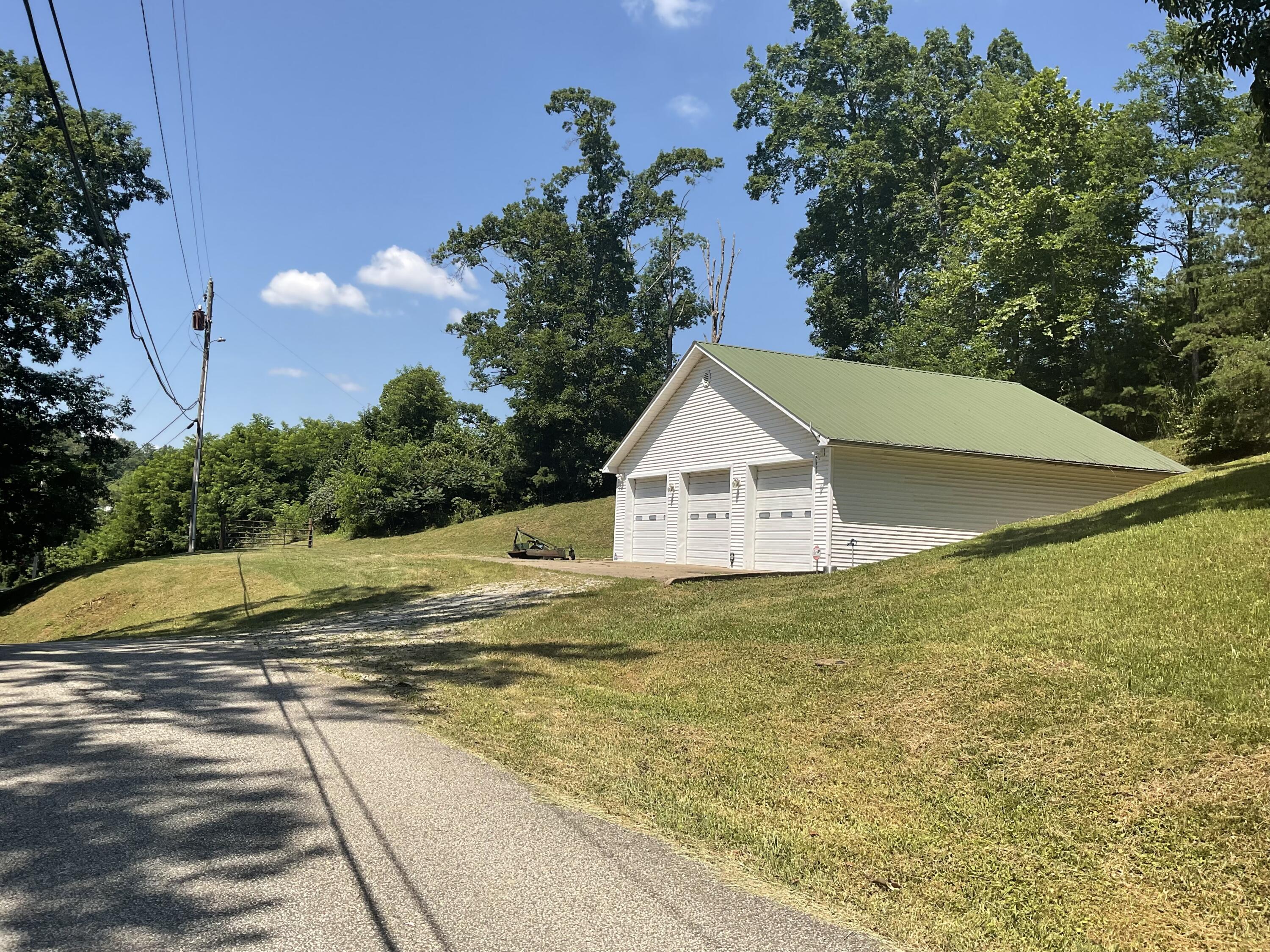 61 Blevins Hollow Property Photo 3