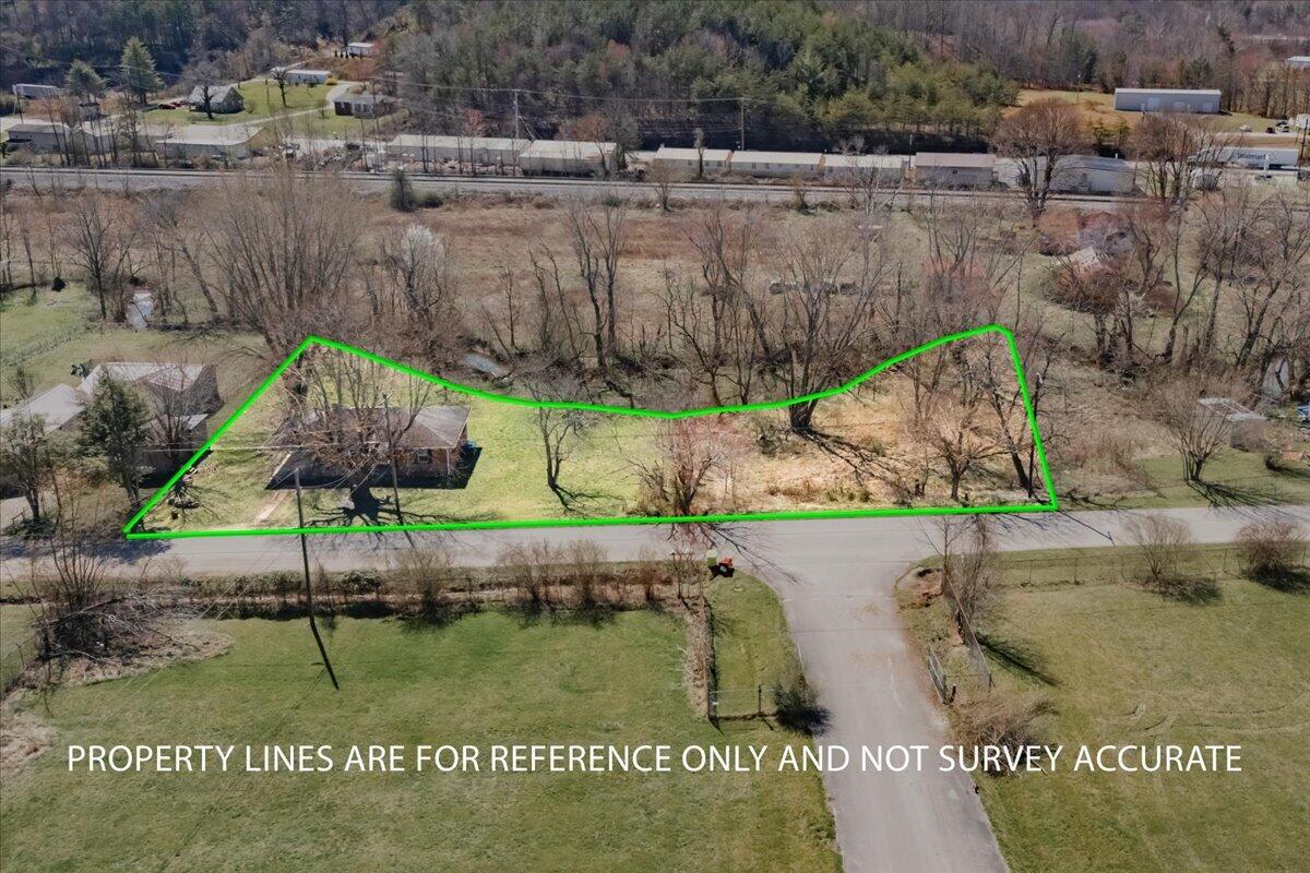 5989 Slate Lick Road Property Photo 3