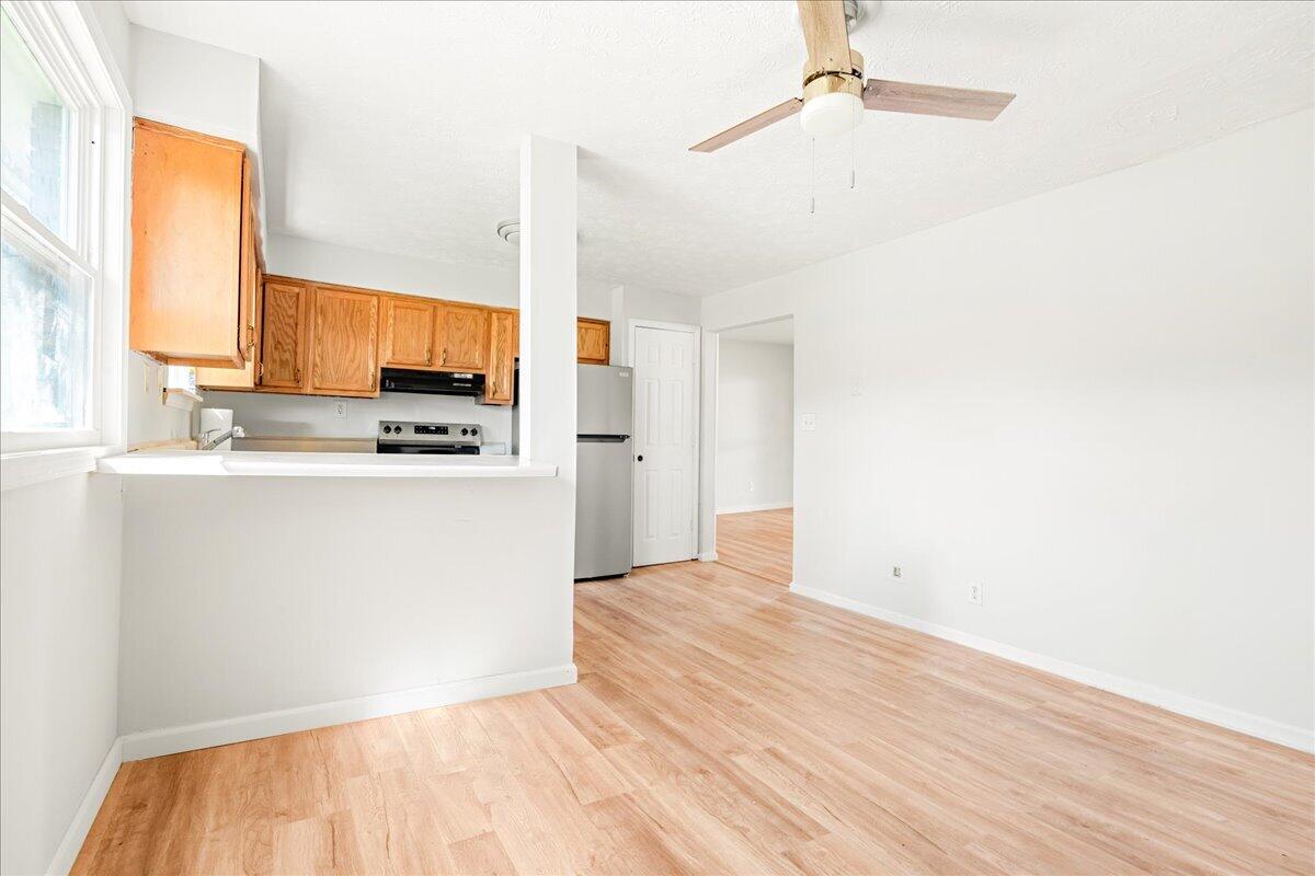 5989 Slate Lick Road Property Photo 10