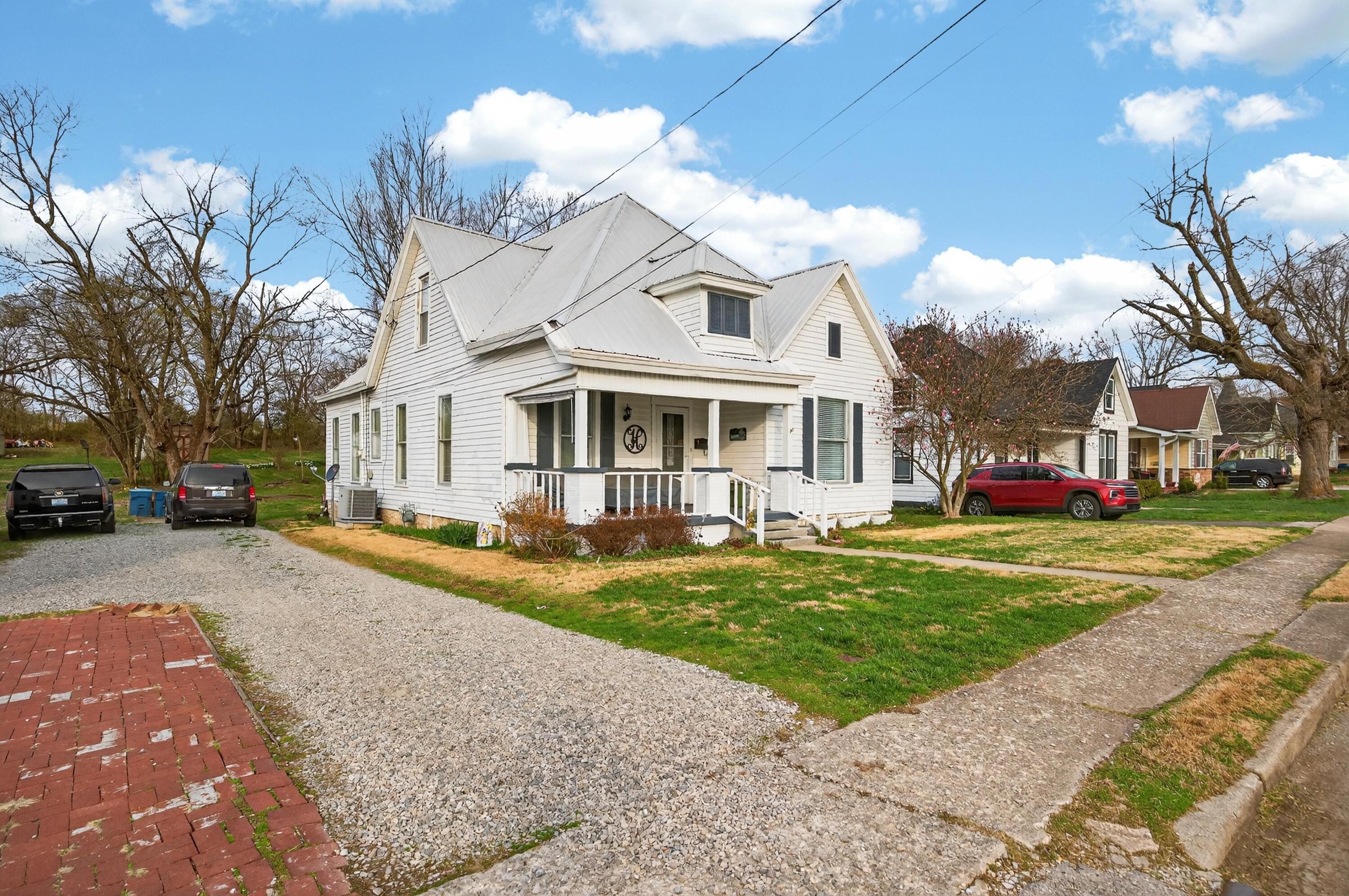 225 N Main Street Property Photo 48