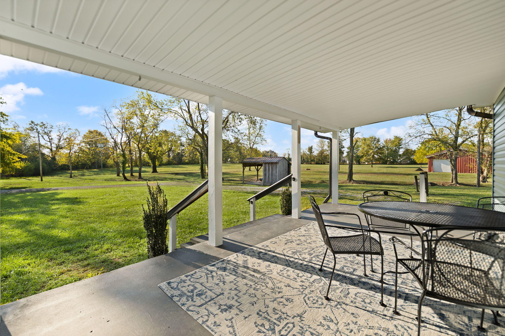 201 York Lane Property Photo 2