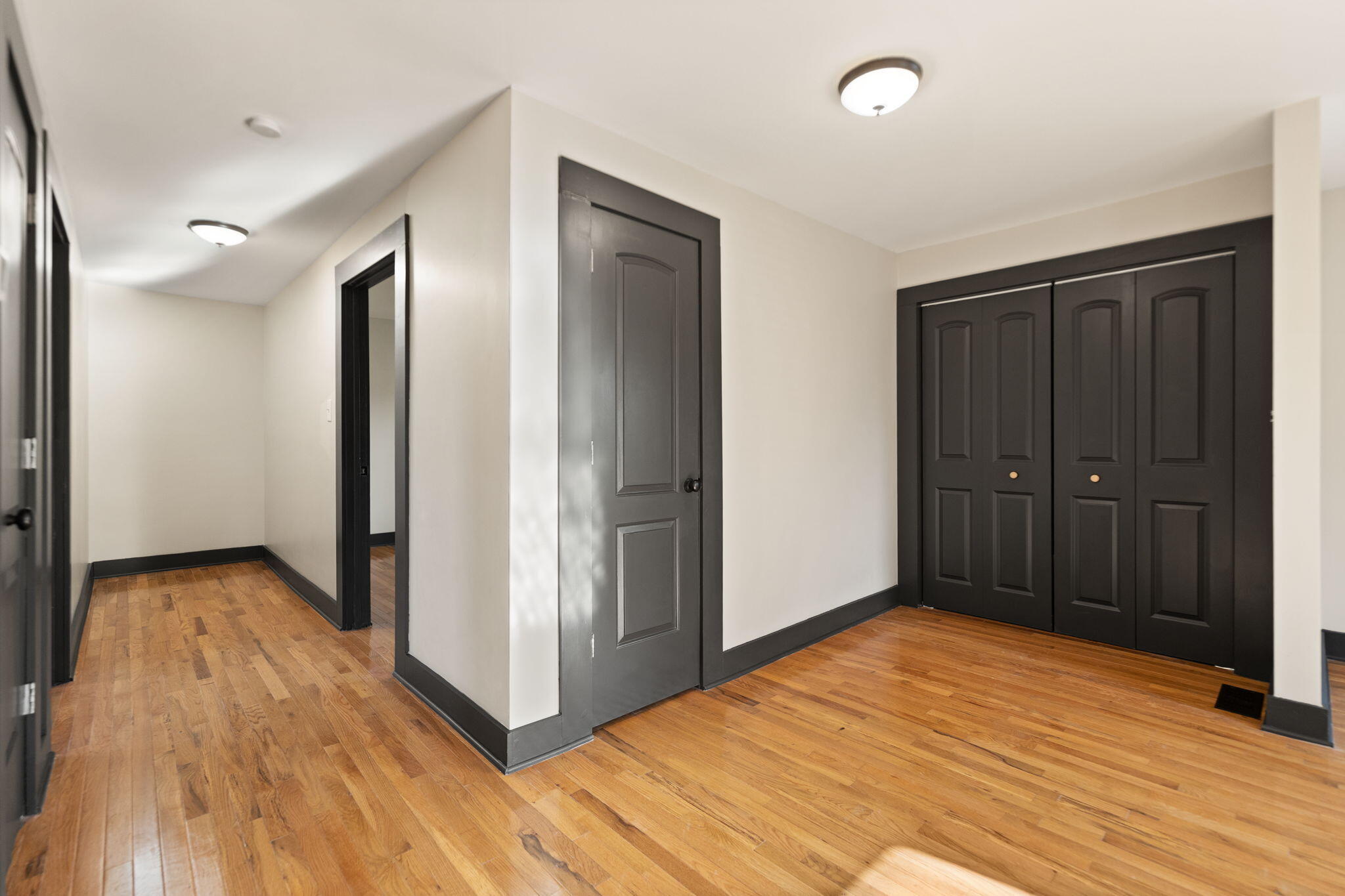 201 York Lane Property Photo 19