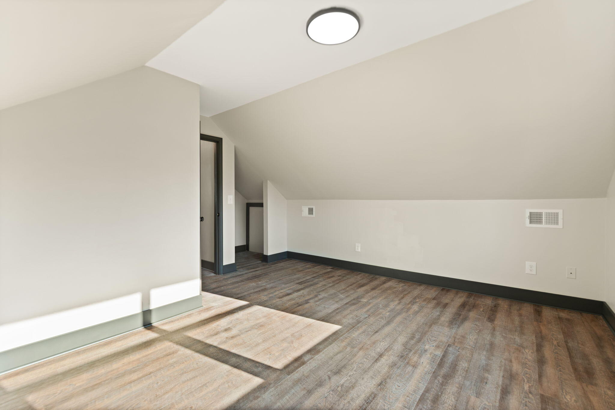201 York Lane Property Photo 35