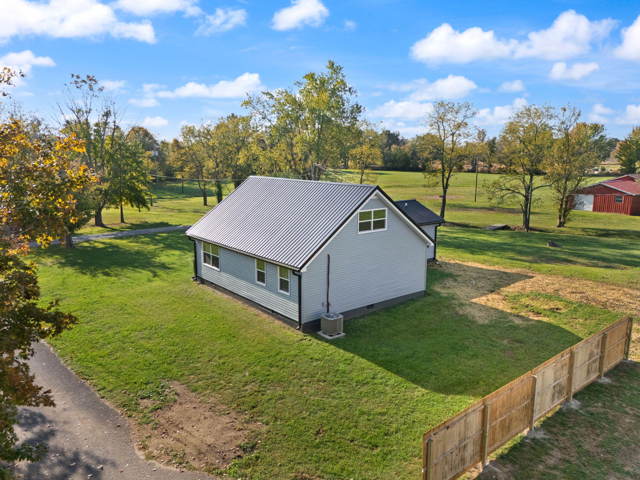 201 York Lane Property Photo 45