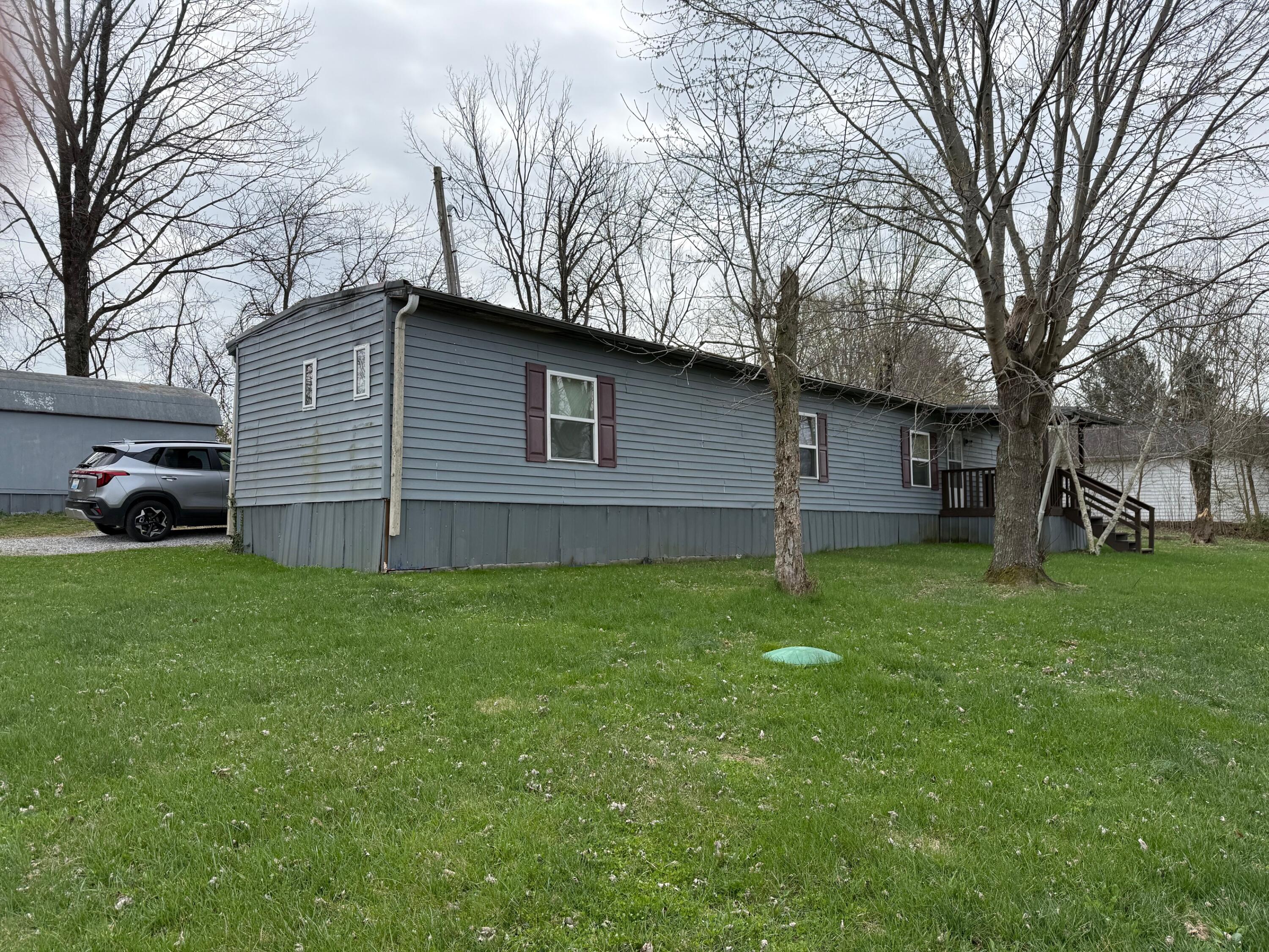 451 Lincoln Trail Property Photo 3