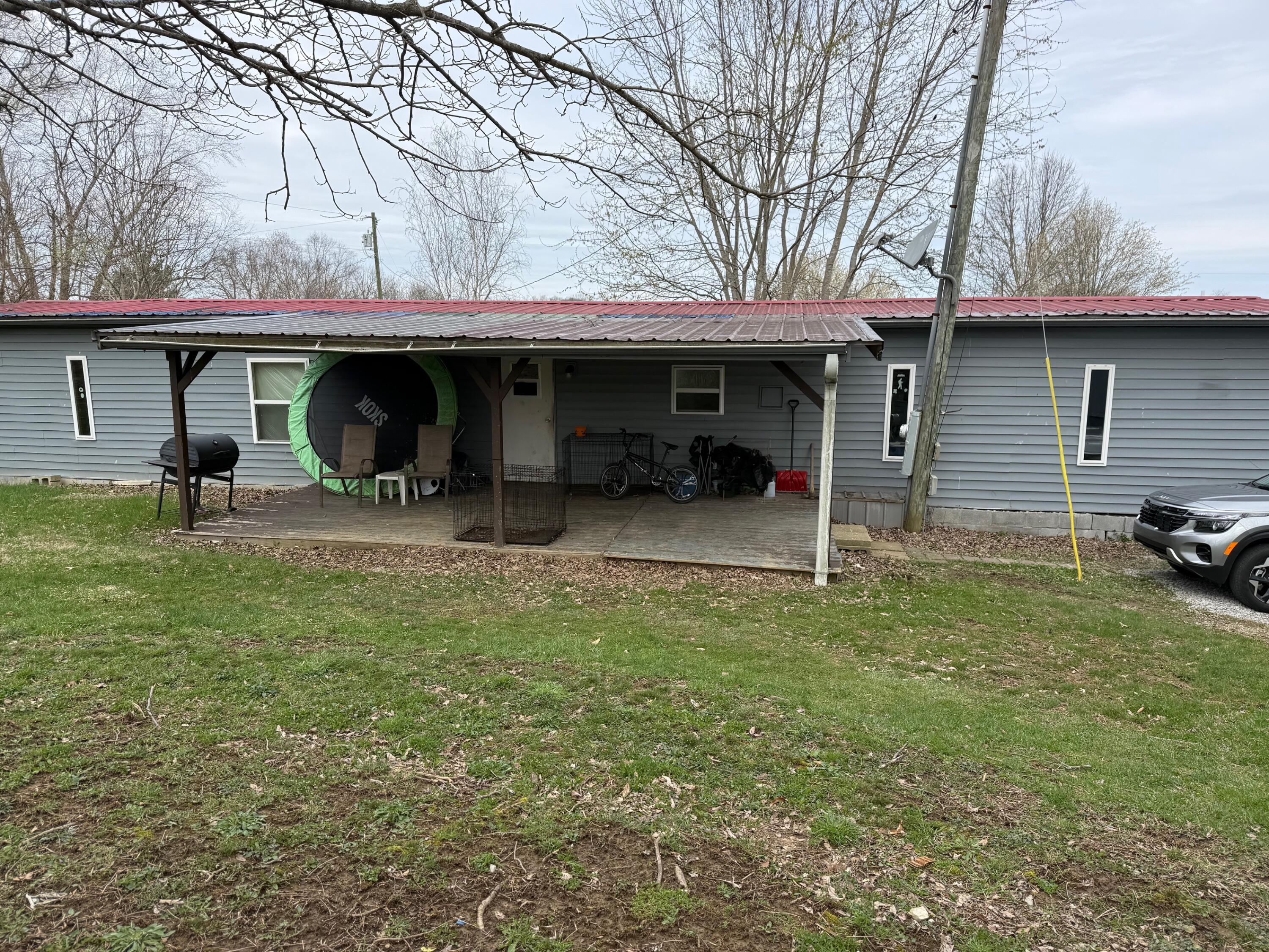 451 Lincoln Trail Property Photo 5